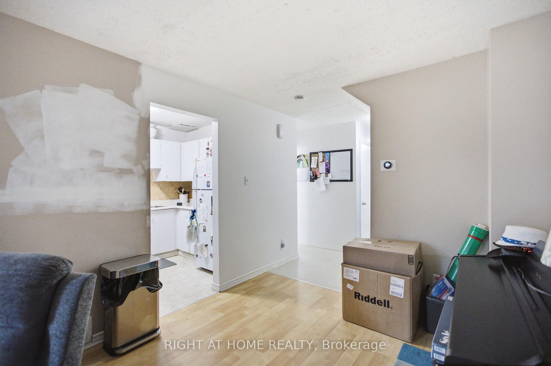 Photo 7 of 107 Castlefrank Road, Ottawa, Kanata - Glencairn/Hazeldean — HOMEH