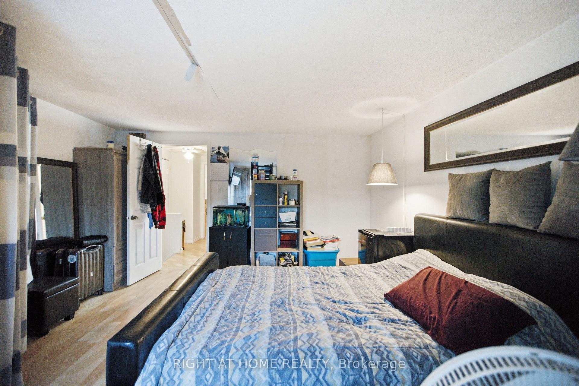 Photo 16 of 107 Castlefrank Road, Ottawa, Kanata - Glencairn/Hazeldean — HOMEH