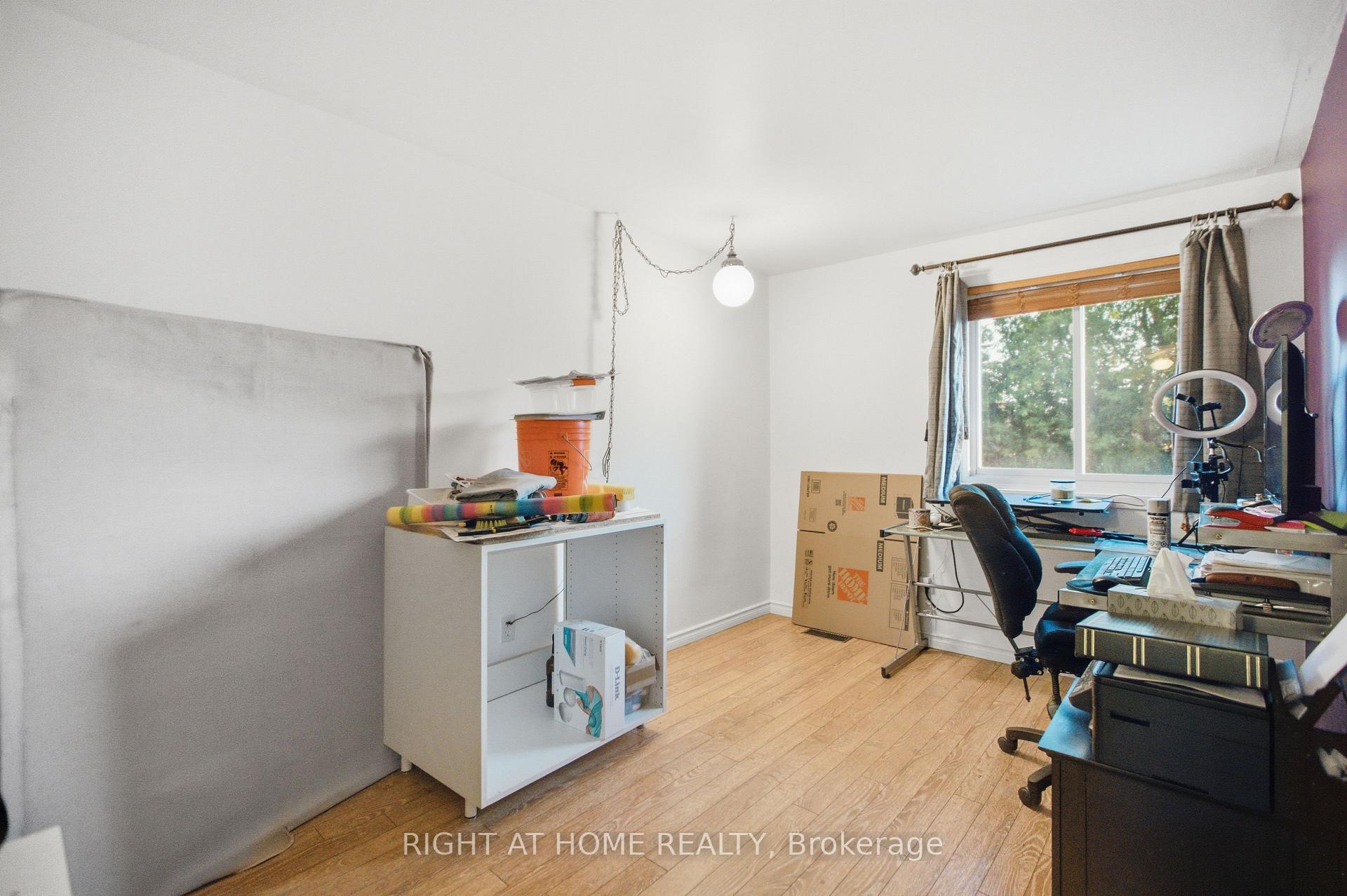 Photo 17 of 107 Castlefrank Road, Ottawa, Kanata - Glencairn/Hazeldean — HOMEH