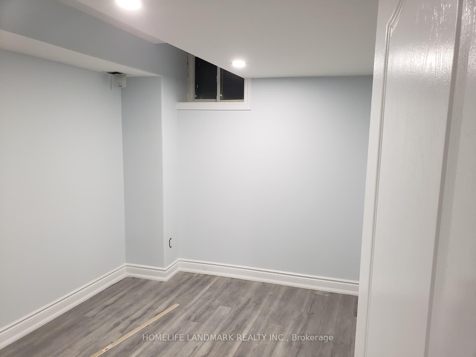 Photo 9 of 24 Oranmore Crescent, Brampton, Credit Valley — HOMEH