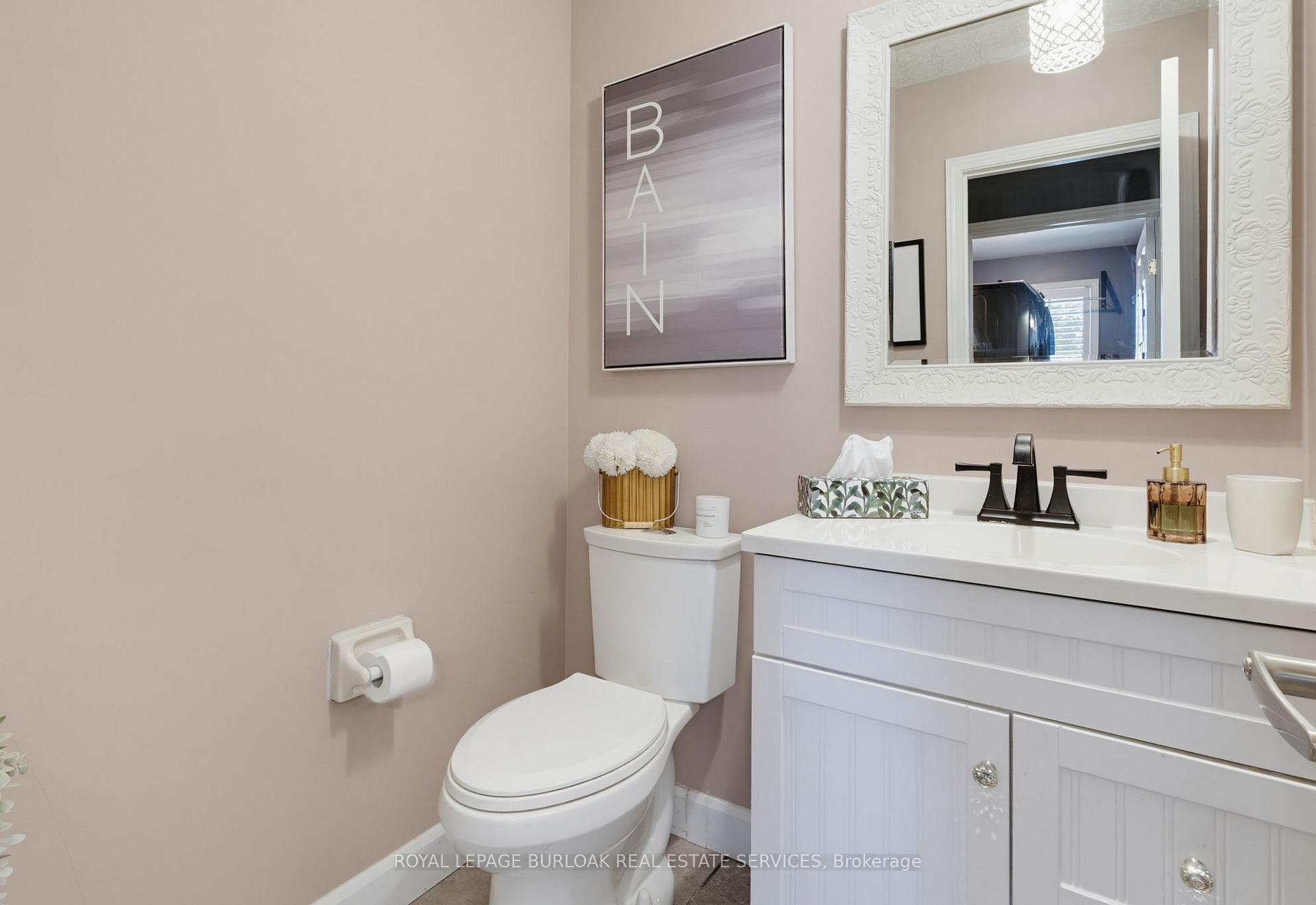 Photo 17 of 46 Chelsea Crescent, Hamilton, Stoney Creek — HOMEH