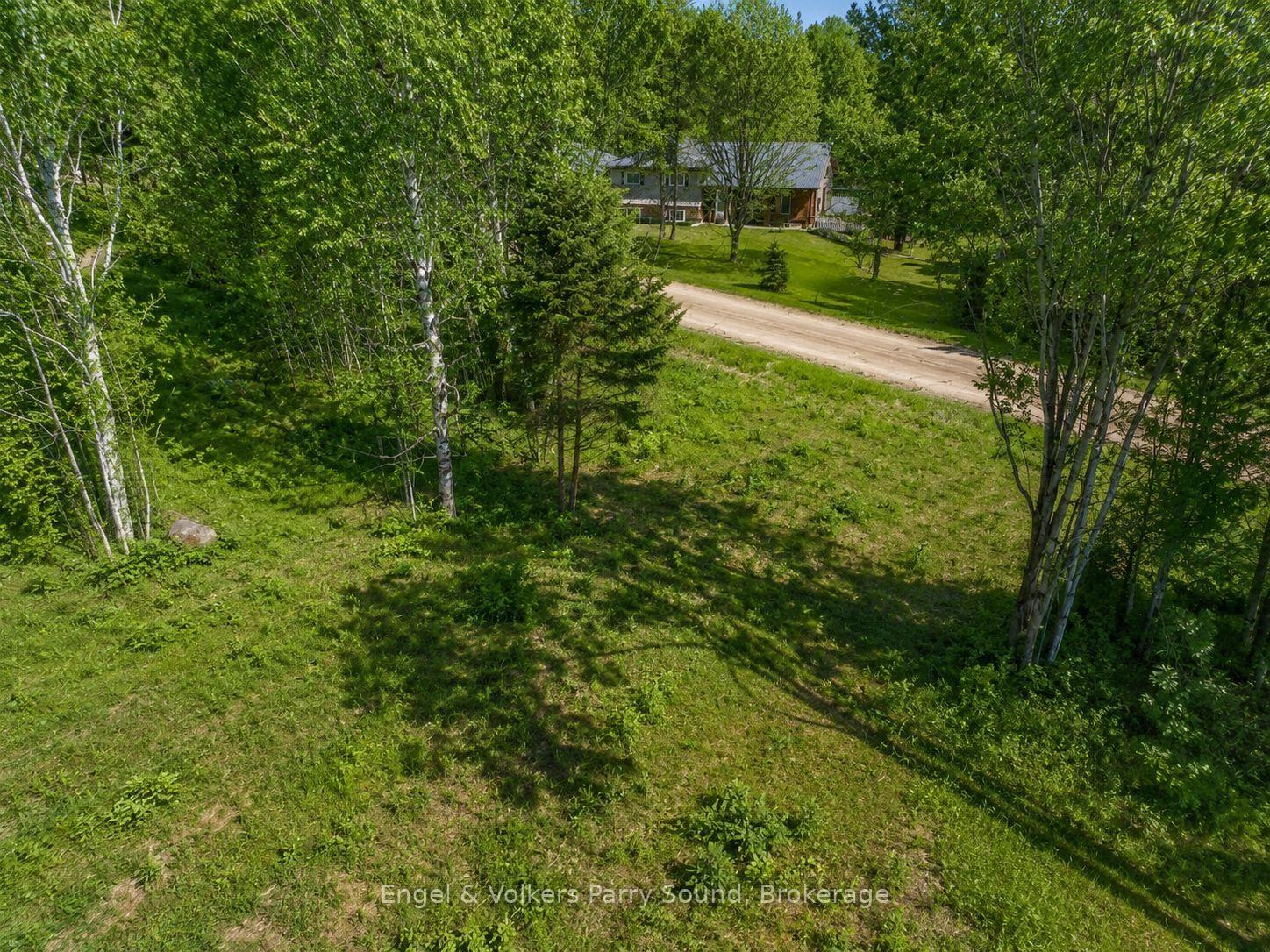 Photo 2 of 40 Miller Drive, McDougall — HOMEH