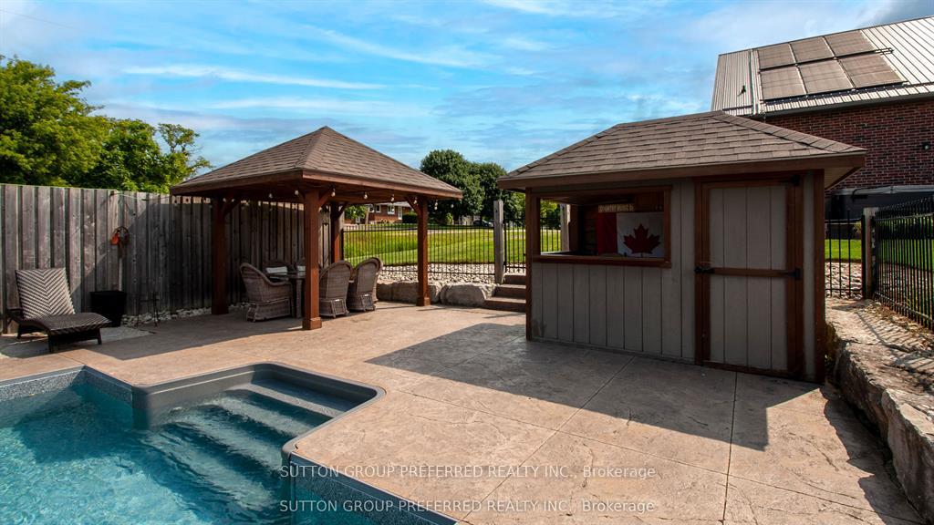 Photo 10 of 13315 Westbury Drive, Malahide, Lyons — HOMEH
