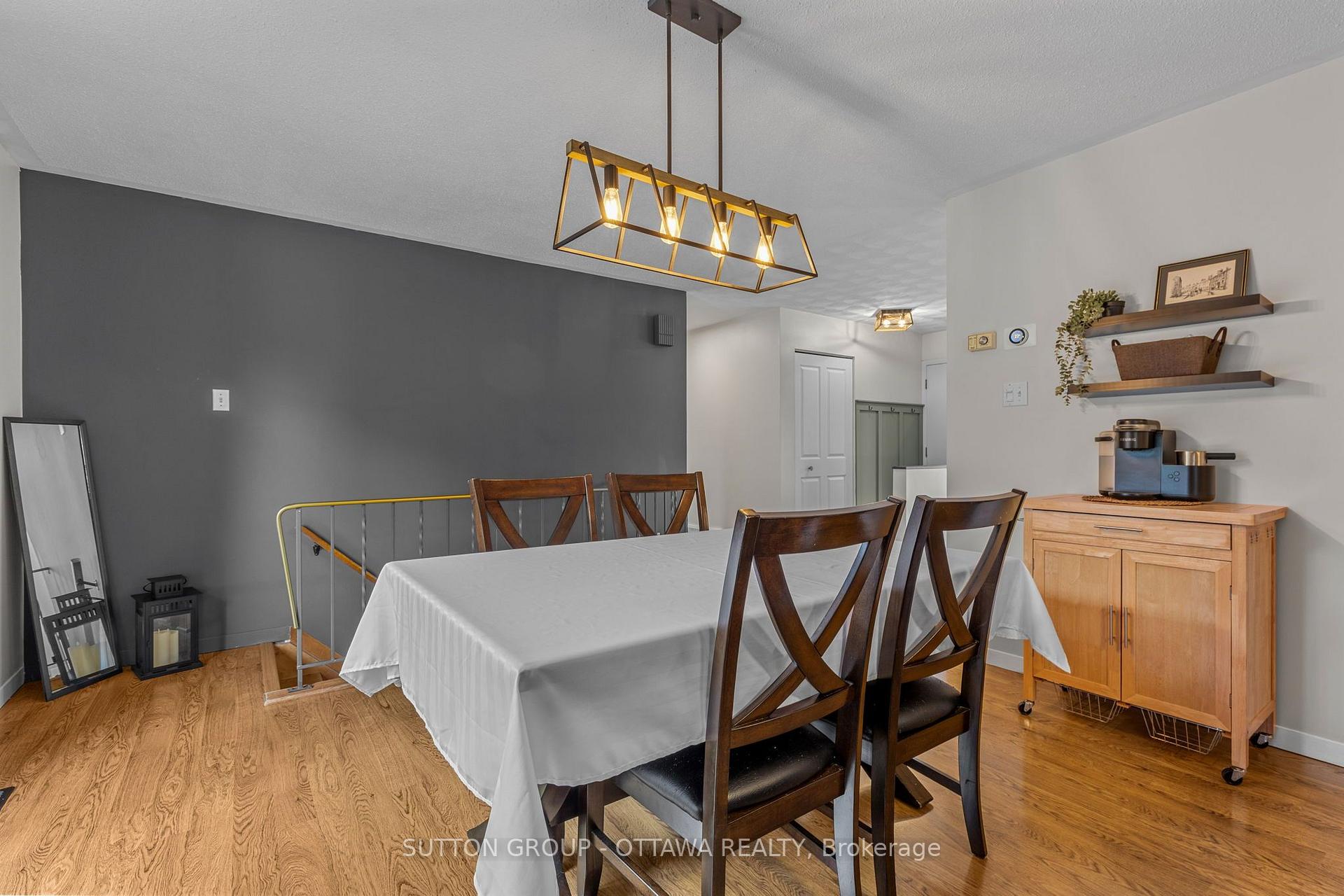 Photo 8 of 8097 Laurie Lane, Ottawa, Metcalfe — HOMEH