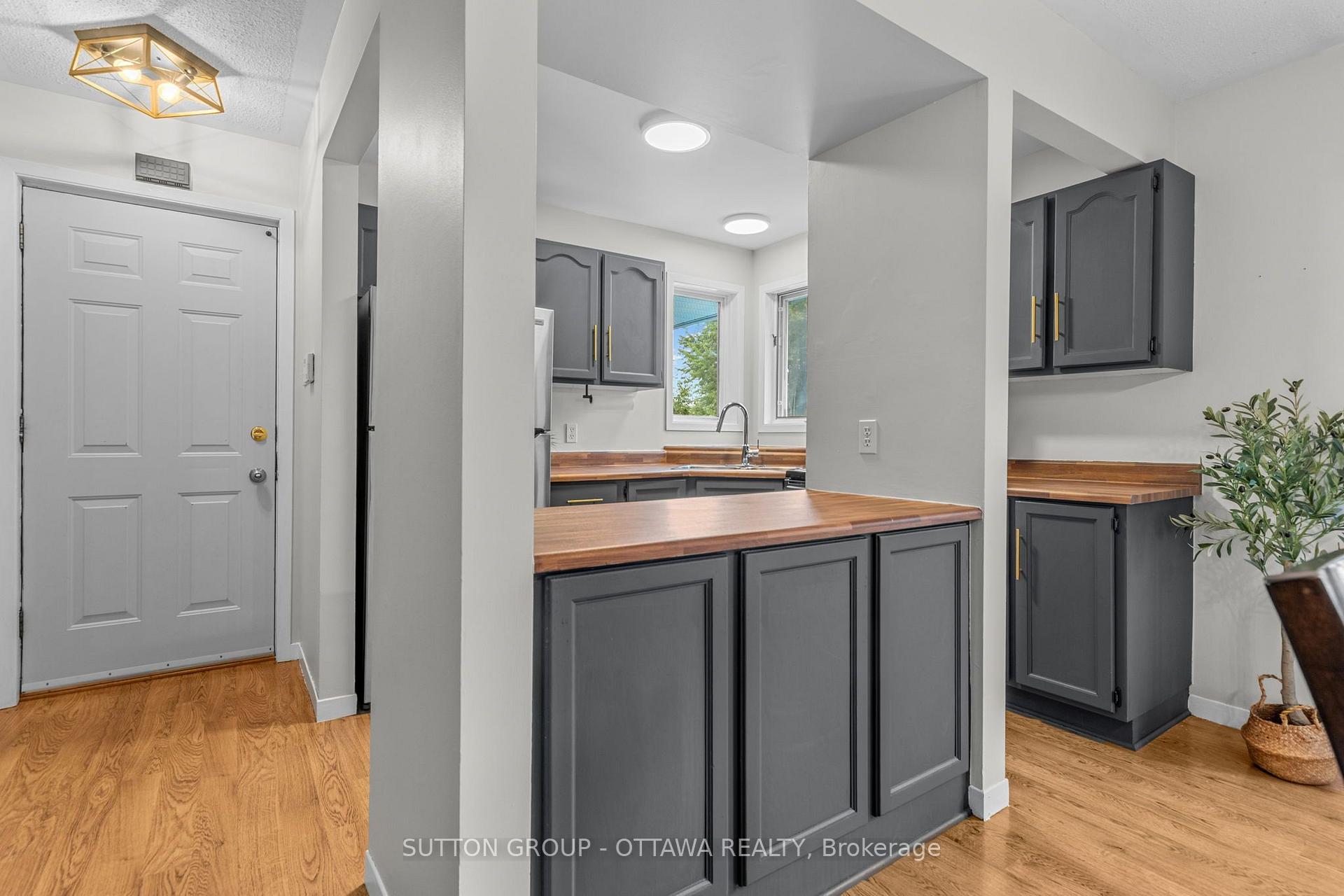 Photo 9 of 8097 Laurie Lane, Ottawa, Metcalfe — HOMEH