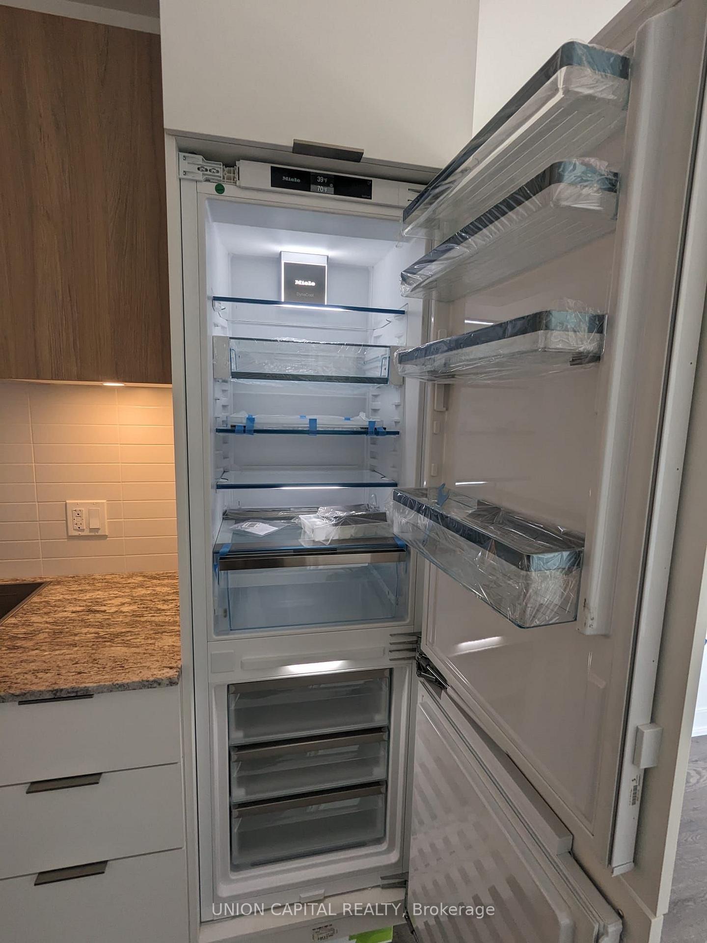 Photo 3 of Unit 308, 50 O'Neill Road, North York, Banbury-Don Mills — HOMEH
