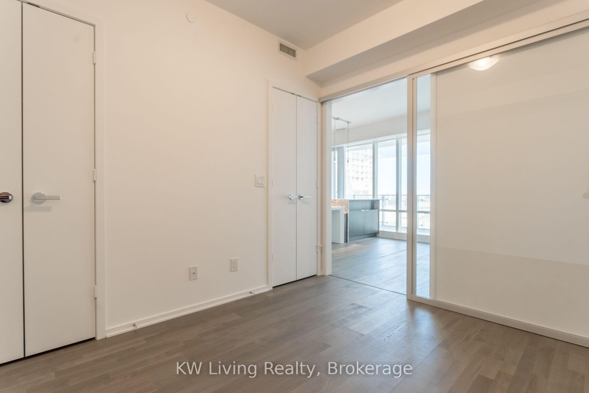 Photo 11 of Unit 1202, 1 Bloor Street E, Toronto, Church-Yonge Corridor — HOMEH