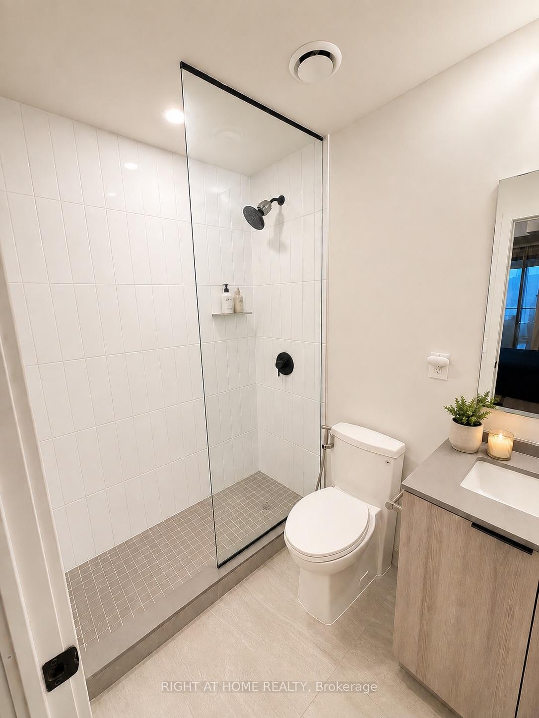 Photo 5 of Unit 616, 181 Sterling Road, Toronto, Dufferin Grove — HOMEH