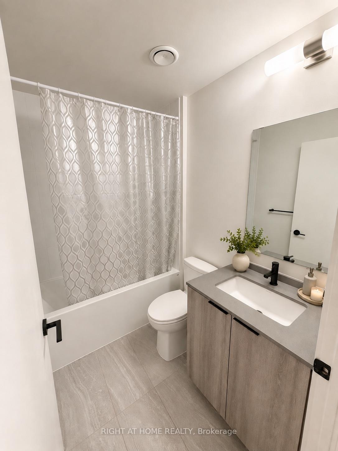 Photo 8 of Unit 616, 181 Sterling Road, Toronto, Dufferin Grove — HOMEH