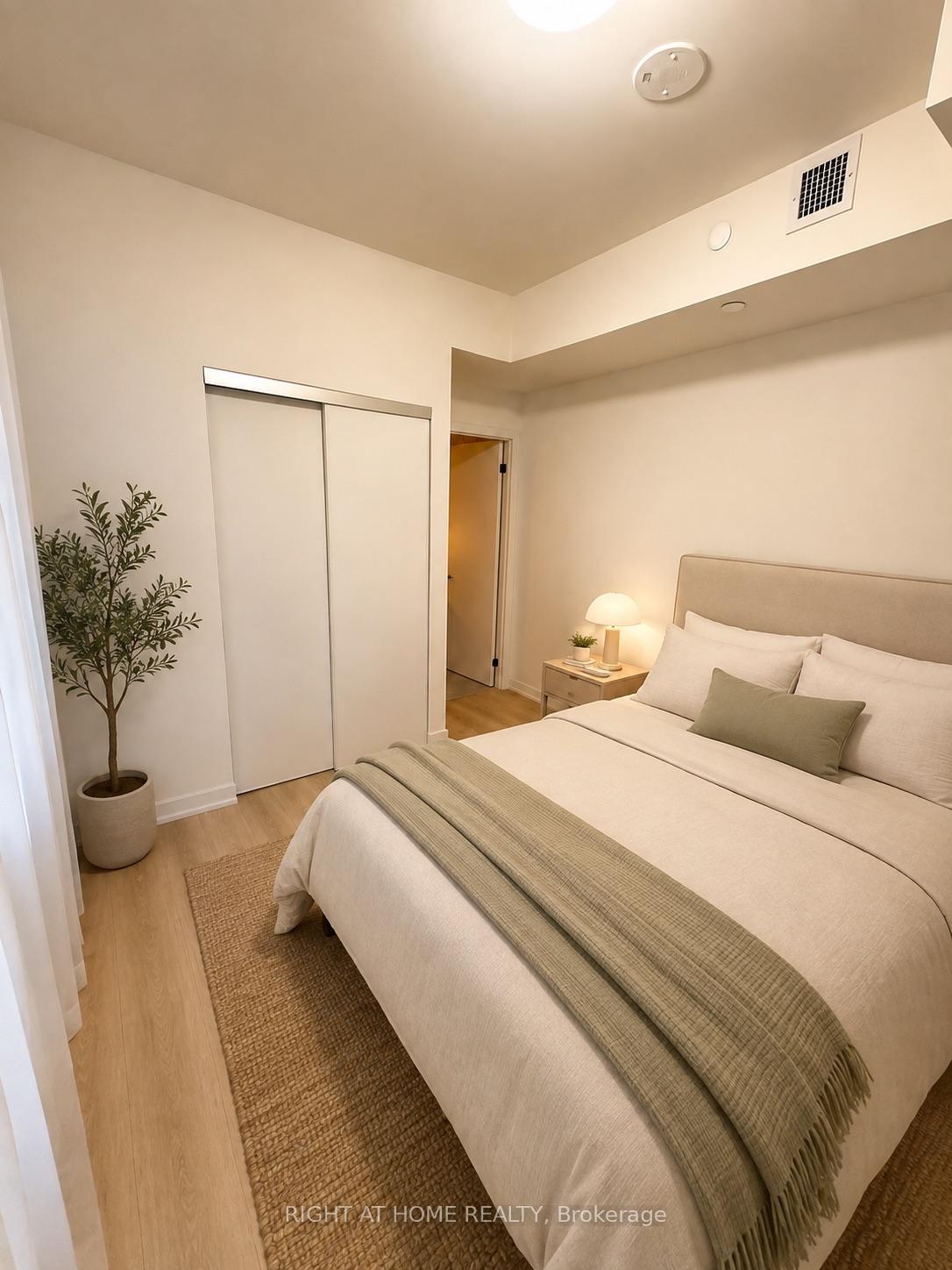 Photo 9 of Unit 616, 181 Sterling Road, Toronto, Dufferin Grove — HOMEH