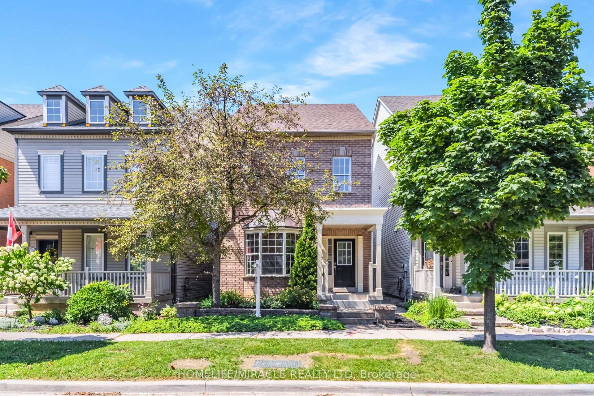 Photo 2 of 257 Gatwick Drive, Oakville, River Oaks — HOMEH