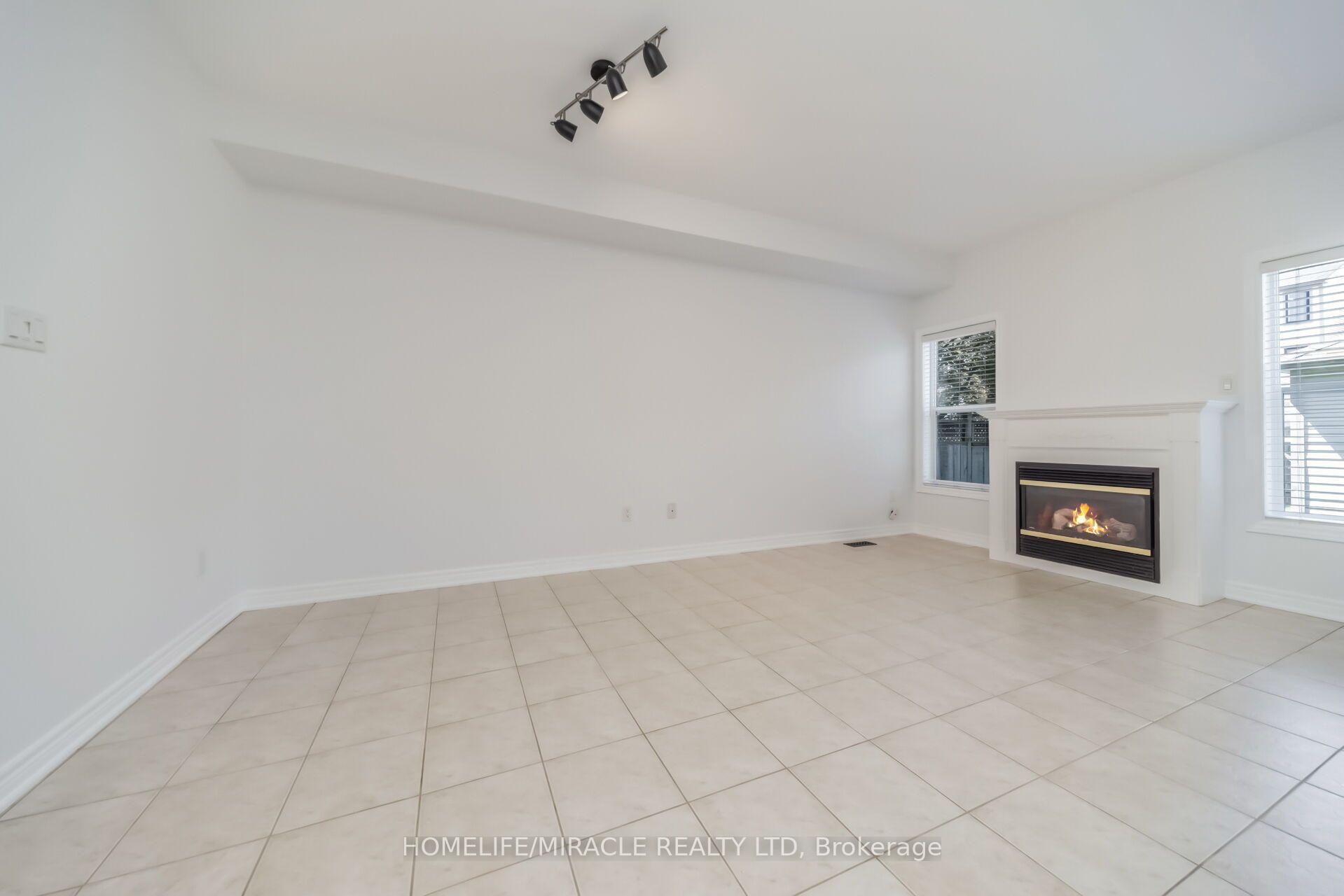 Photo 16 of 257 Gatwick Drive, Oakville, River Oaks — HOMEH
