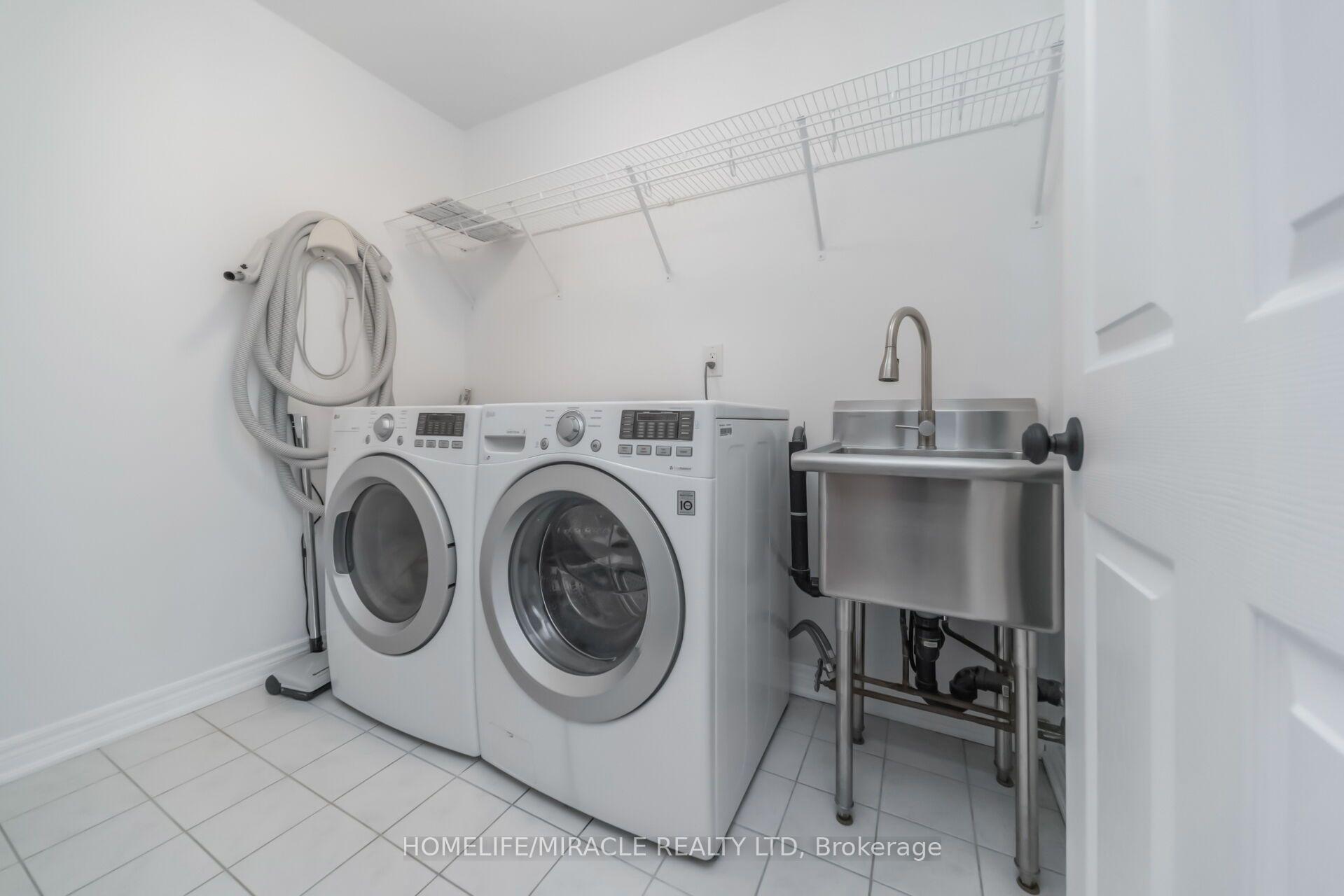 Photo 22 of 257 Gatwick Drive, Oakville, River Oaks — HOMEH