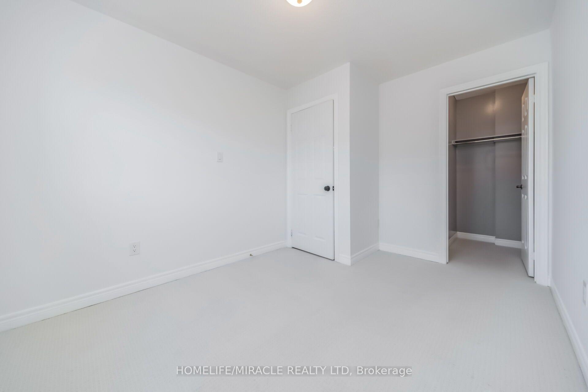 Photo 25 of 257 Gatwick Drive, Oakville, River Oaks — HOMEH