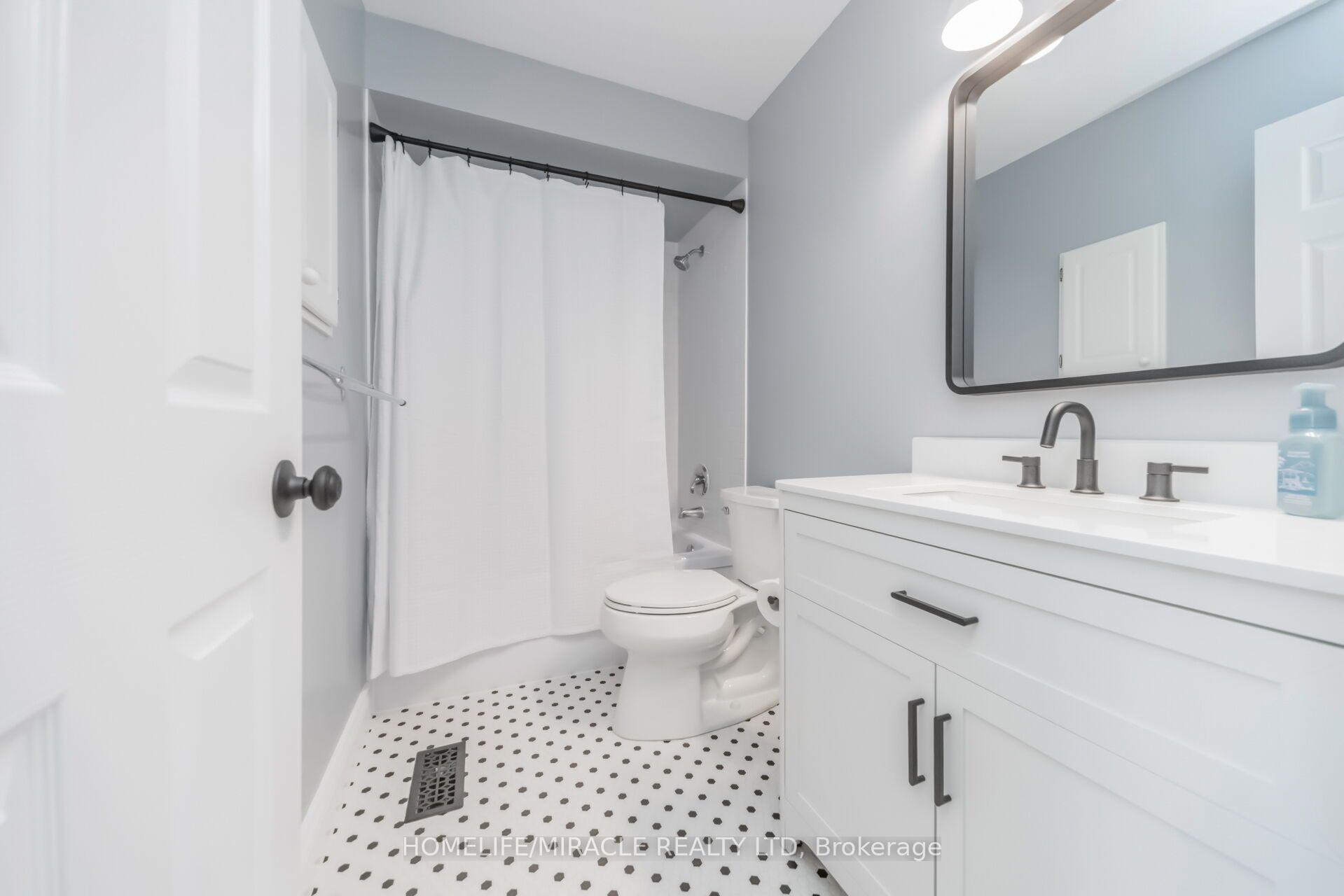 Photo 28 of 257 Gatwick Drive, Oakville, River Oaks — HOMEH
