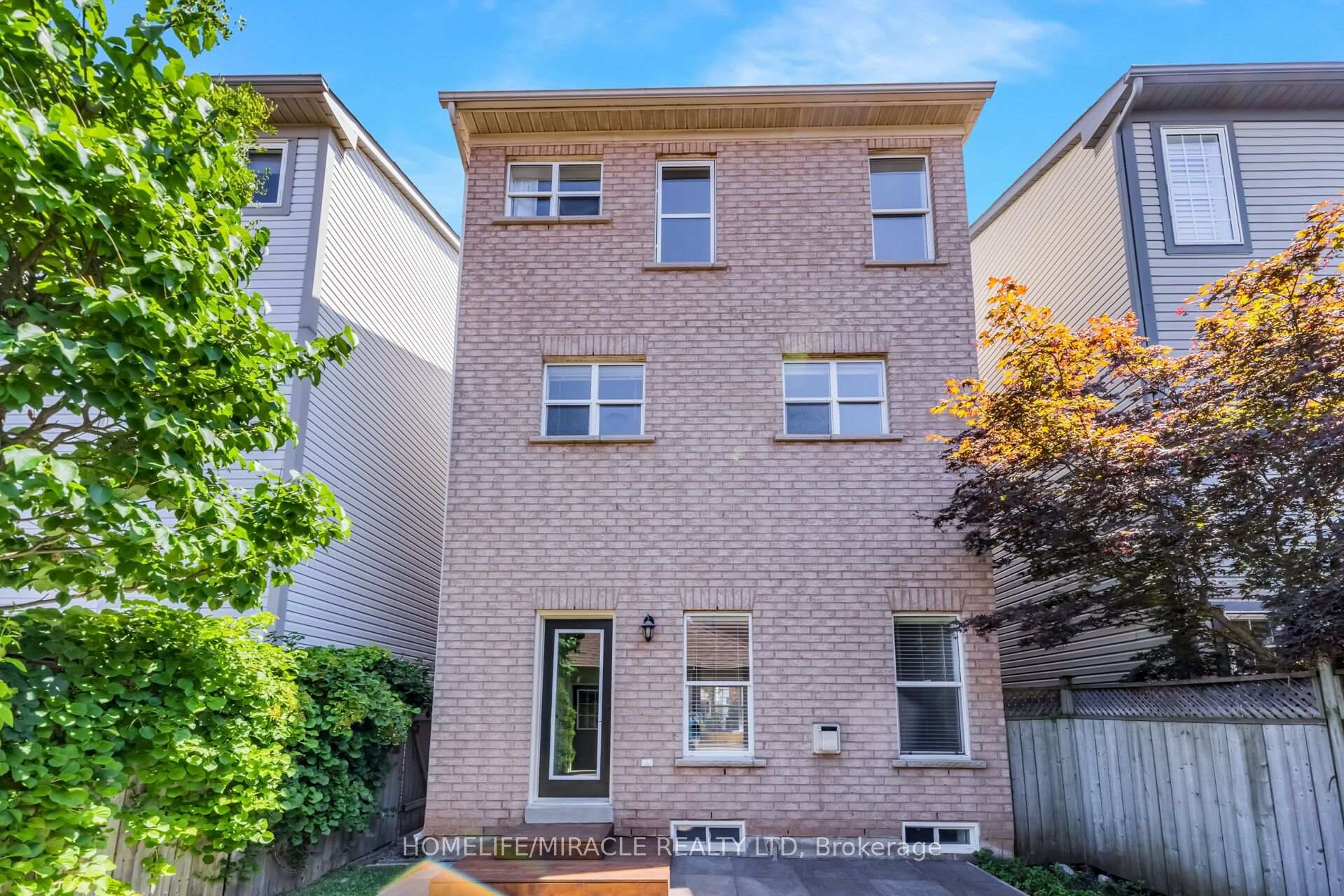 Photo 47 of 257 Gatwick Drive, Oakville, River Oaks — HOMEH