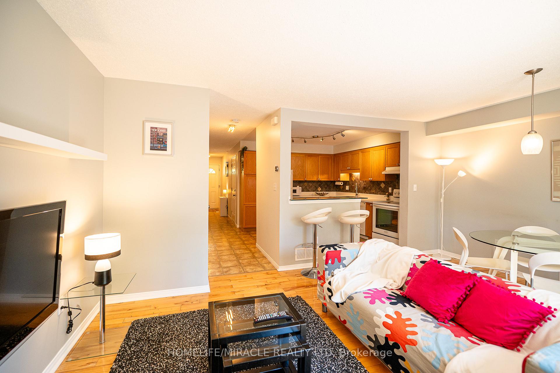 Photo 4 of Unit 55, 151 Clairfields Drive E, Guelph, Pineridge/Westminster Woods — HOMEH