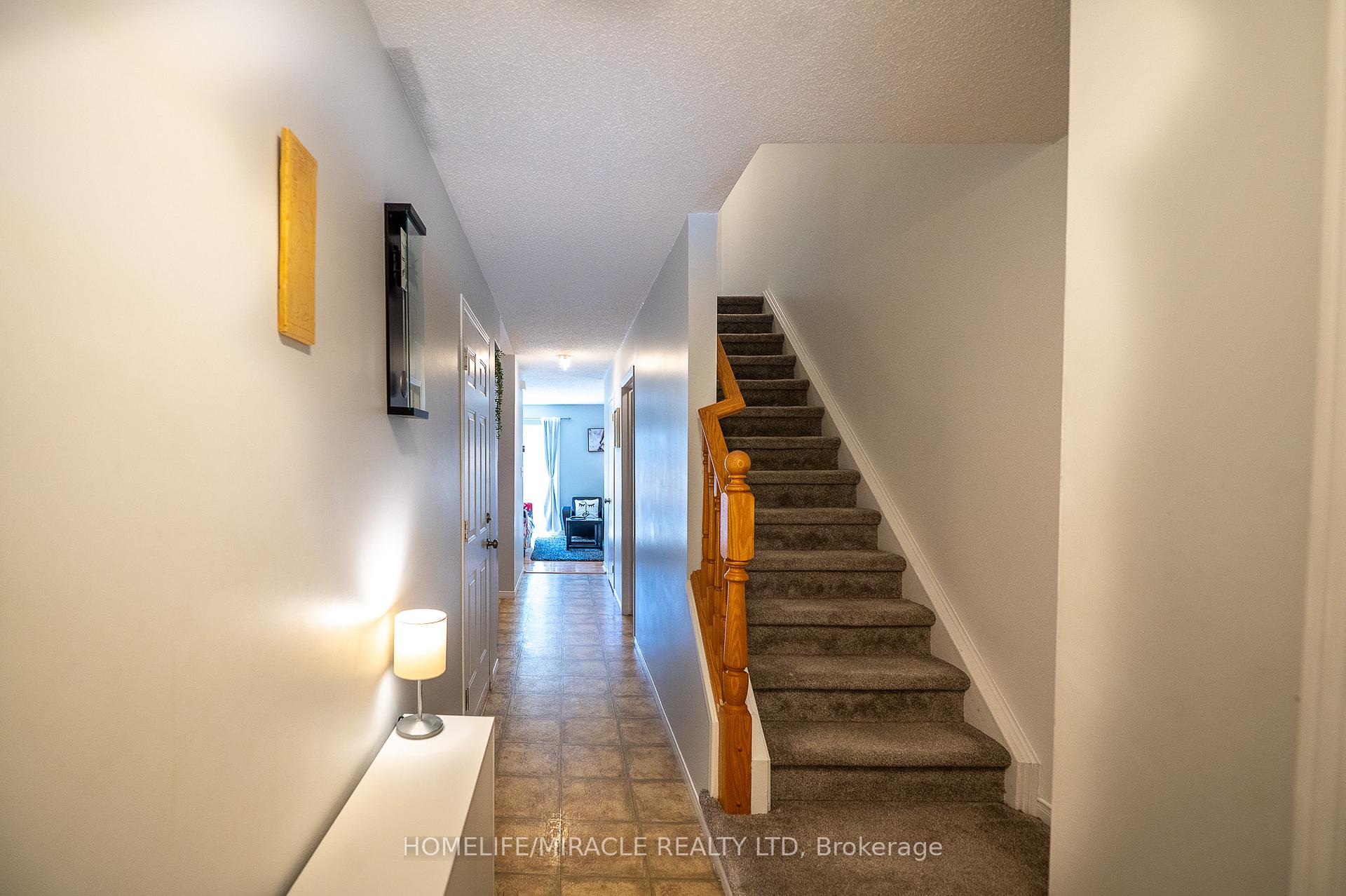 Photo 5 of Unit 55, 151 Clairfields Drive E, Guelph, Pineridge/Westminster Woods — HOMEH
