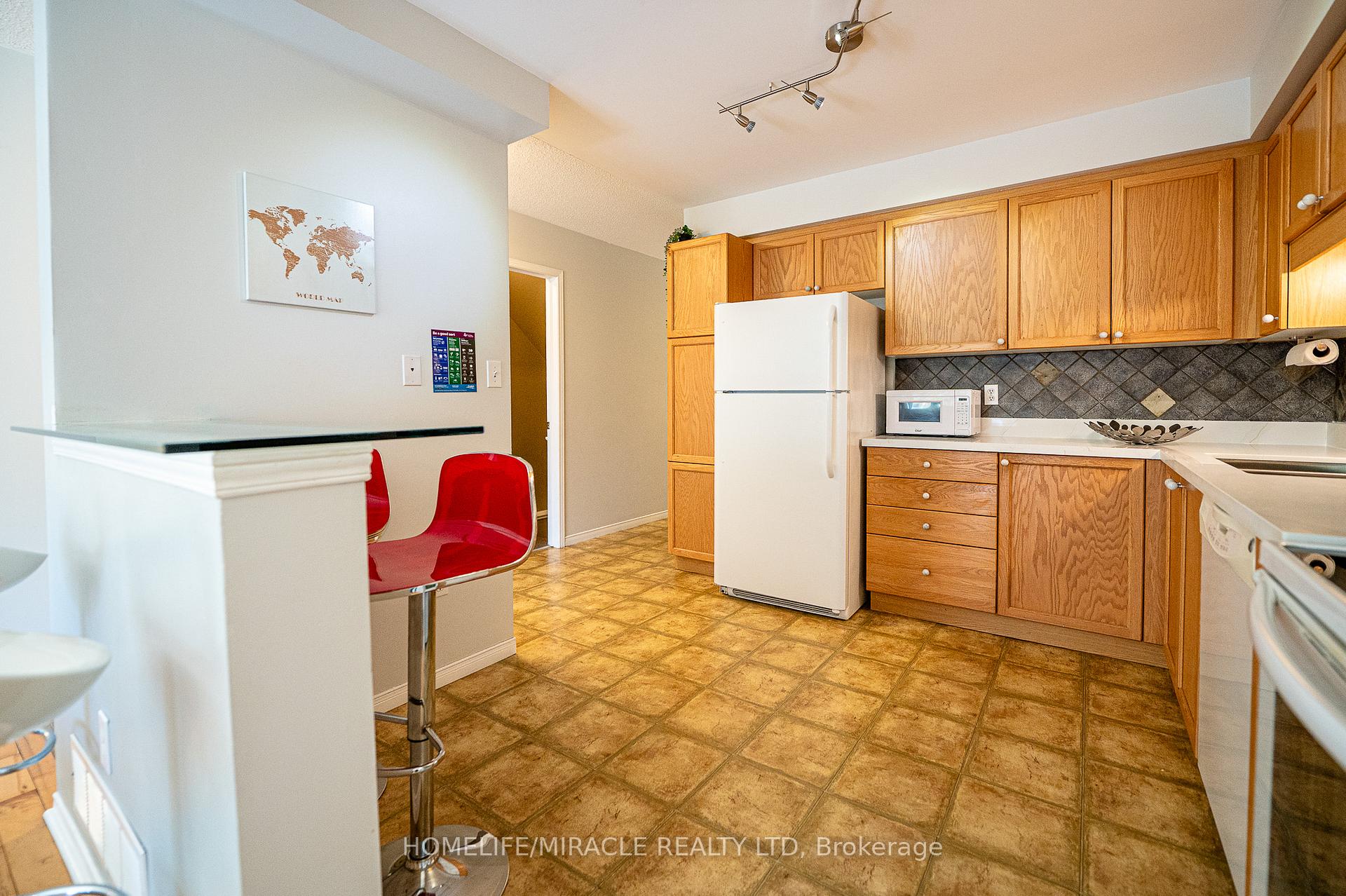 Photo 8 of Unit 55, 151 Clairfields Drive E, Guelph, Pineridge/Westminster Woods — HOMEH