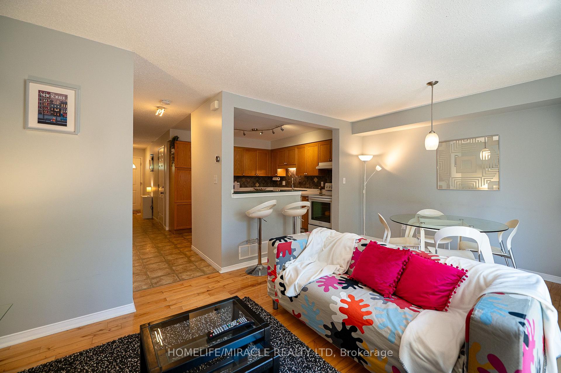 Photo 12 of Unit 55, 151 Clairfields Drive E, Guelph, Pineridge/Westminster Woods — HOMEH