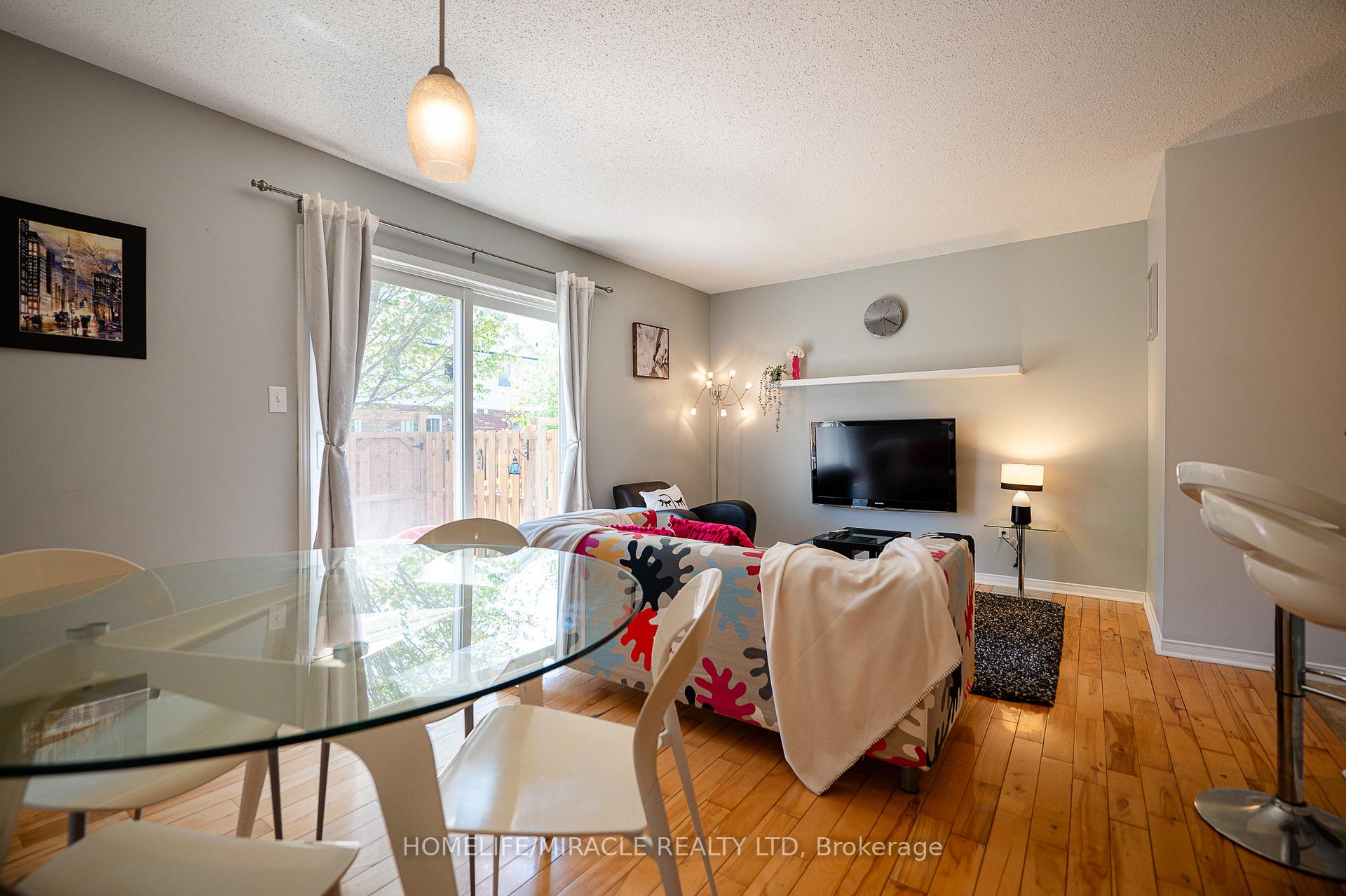 Photo 18 of Unit 55, 151 Clairfields Drive E, Guelph, Pineridge/Westminster Woods — HOMEH