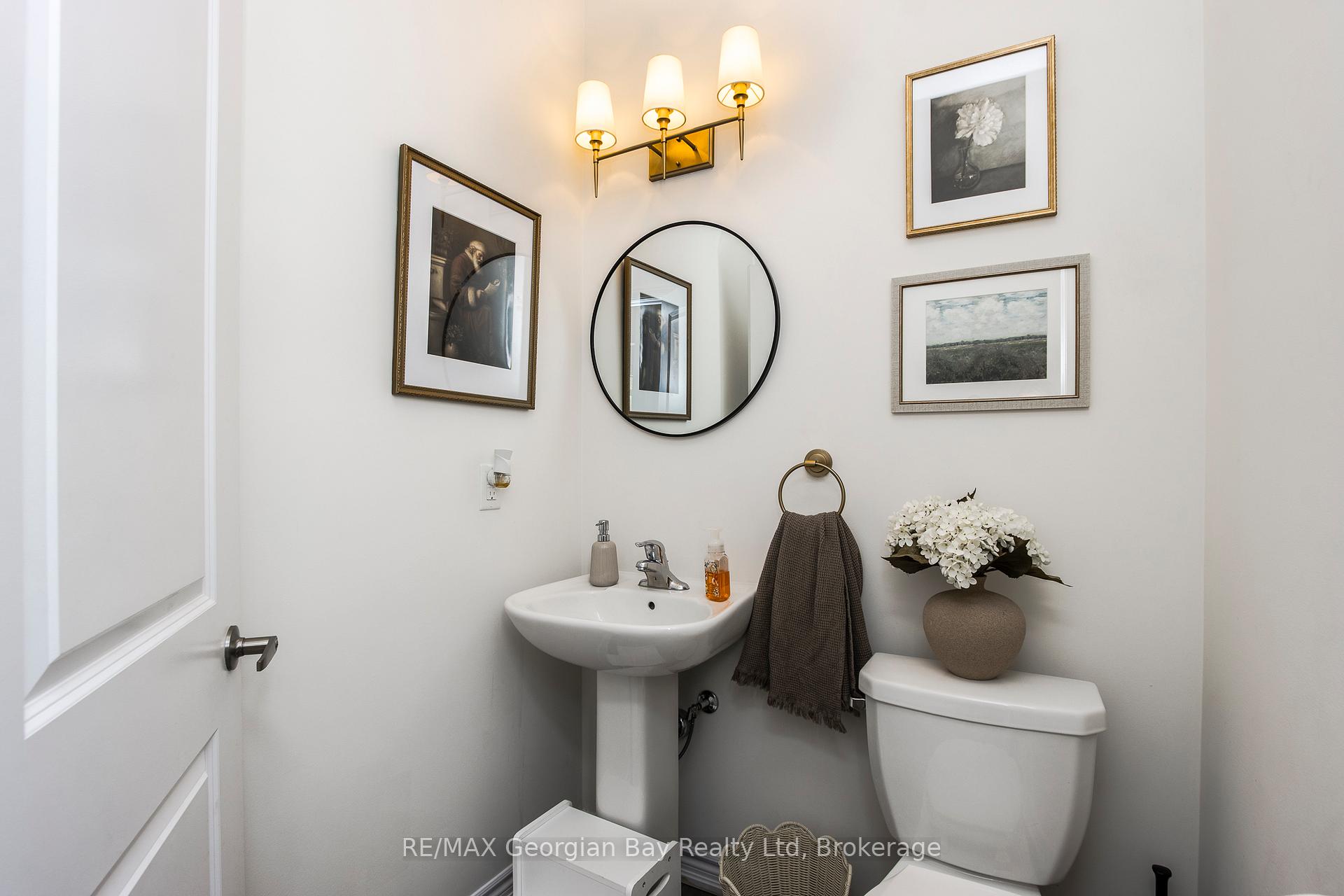 Photo 11 of 215 Roy Drive, Clearview, Stayner — HOMEH