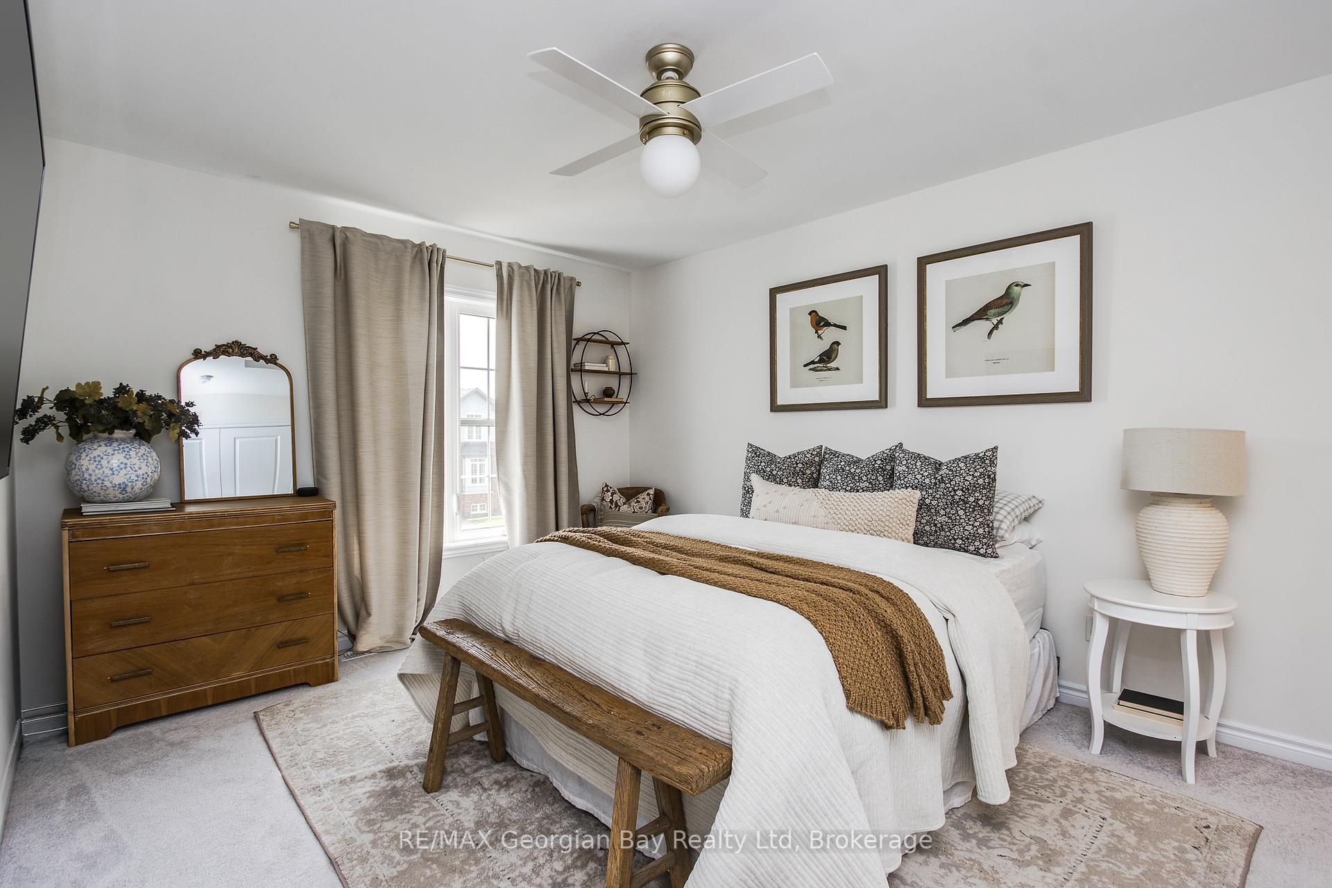 Photo 27 of 215 Roy Drive, Clearview, Stayner — HOMEH