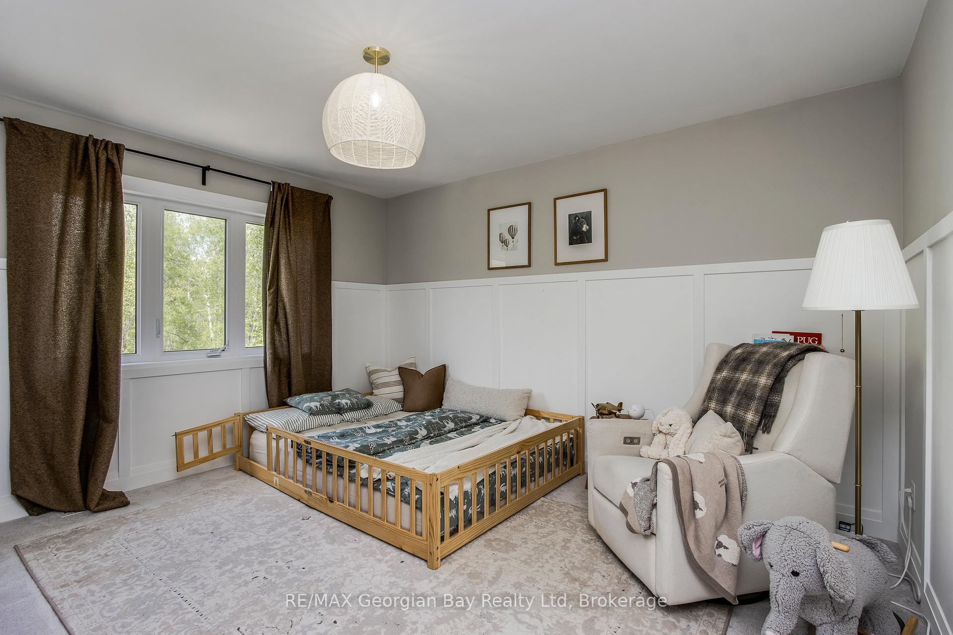 Photo 32 of 215 Roy Drive, Clearview, Stayner — HOMEH