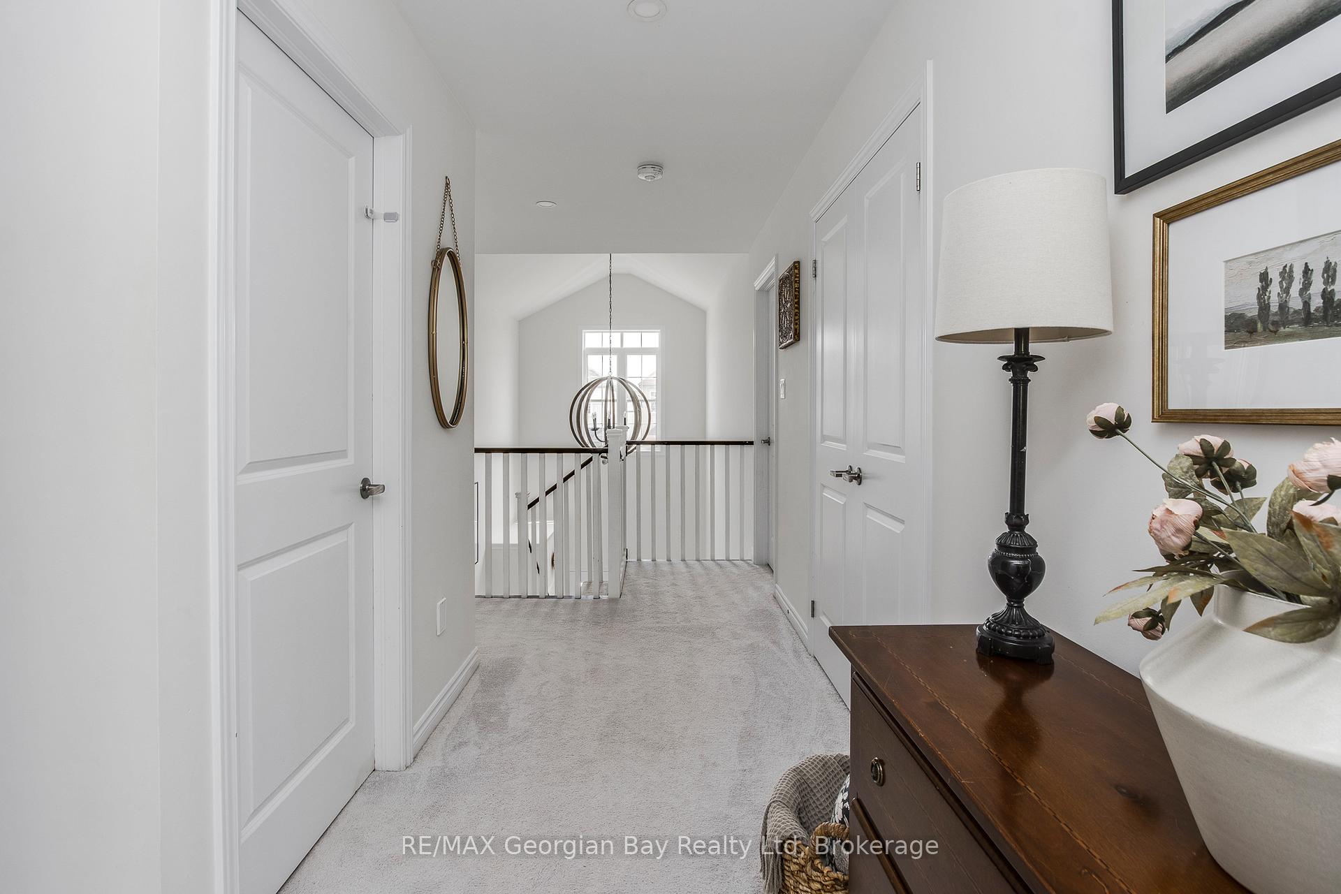 Photo 33 of 215 Roy Drive, Clearview, Stayner — HOMEH