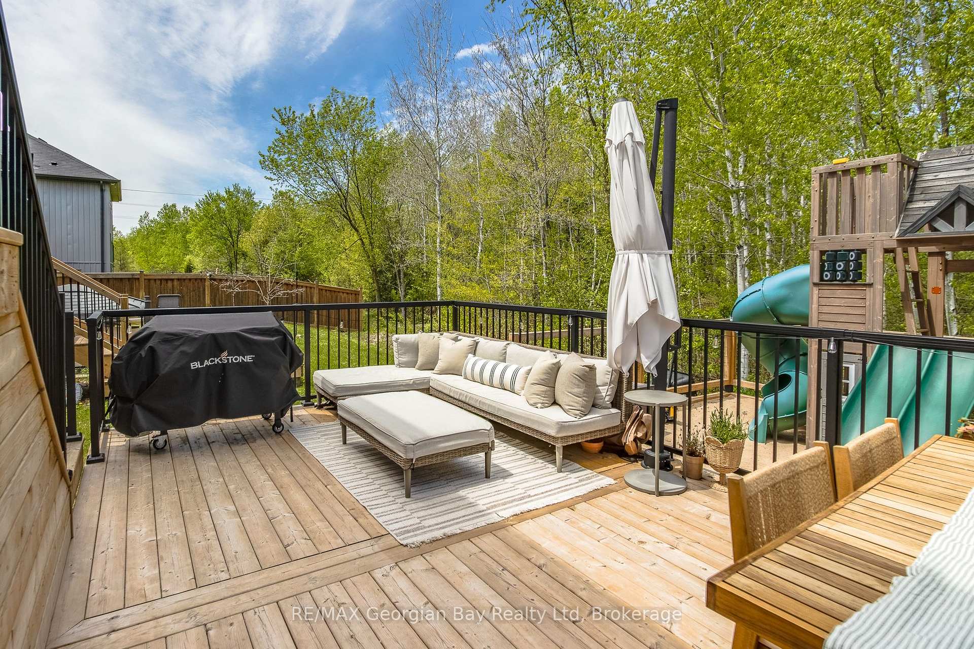 Photo 35 of 215 Roy Drive, Clearview, Stayner — HOMEH