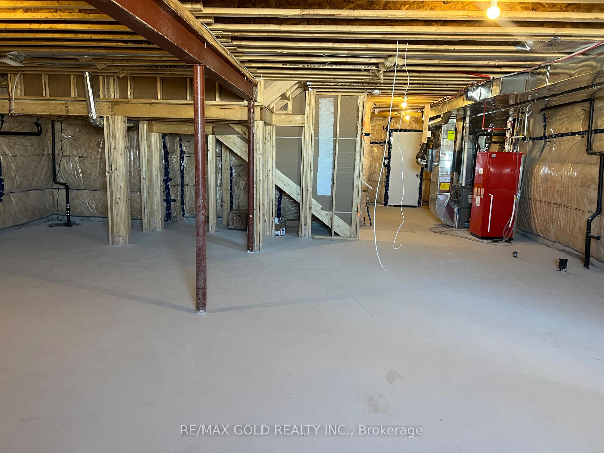 Photo 21 of 4 Lawrence D. Pridham Avenue, New Tecumseth, Rural New Tecumseth — HOMEH