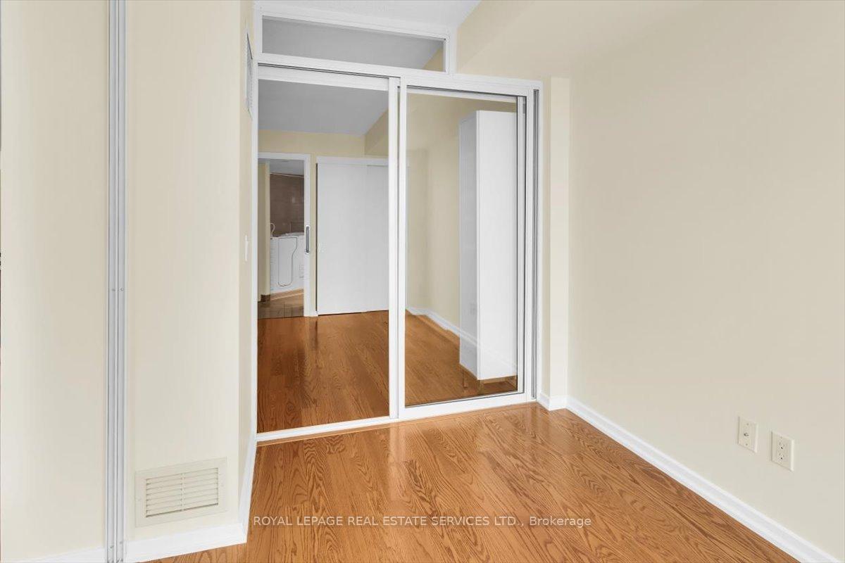 Photo 27 of Unit 1104, 208 Queens Quay W, Toronto, Waterfront Communities — HOMEH