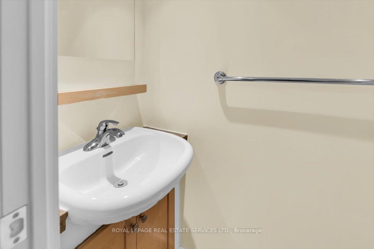 Photo 31 of Unit 1104, 208 Queens Quay W, Toronto, Waterfront Communities — HOMEH