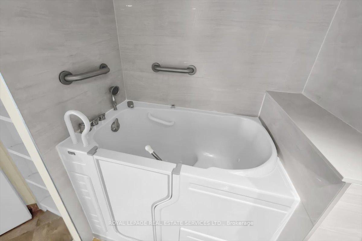Photo 23 of Unit 1104, 208 Queens Quay W, Toronto, Waterfront Communities — HOMEH