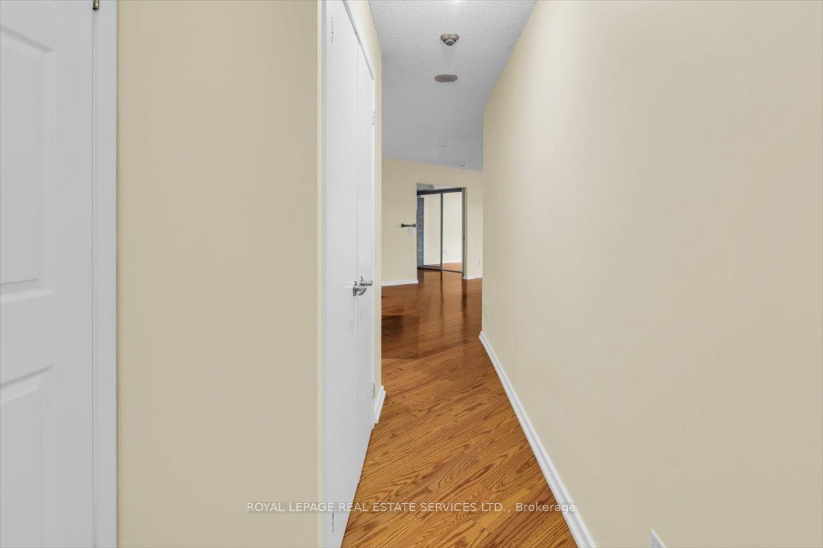 Photo 24 of Unit 1104, 208 Queens Quay W, Toronto, Waterfront Communities — HOMEH