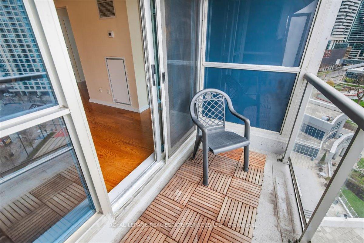 Photo 39 of Unit 1104, 208 Queens Quay W, Toronto, Waterfront Communities — HOMEH