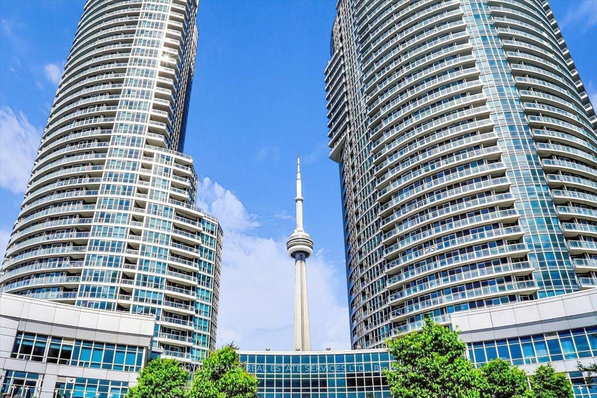 Photo 46 of Unit 1104, 208 Queens Quay W, Toronto, Waterfront Communities — HOMEH