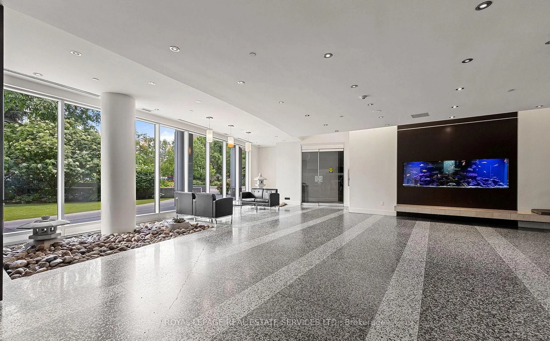 Photo 36 of Unit 1104, 208 Queens Quay W, Toronto, Waterfront Communities — HOMEH