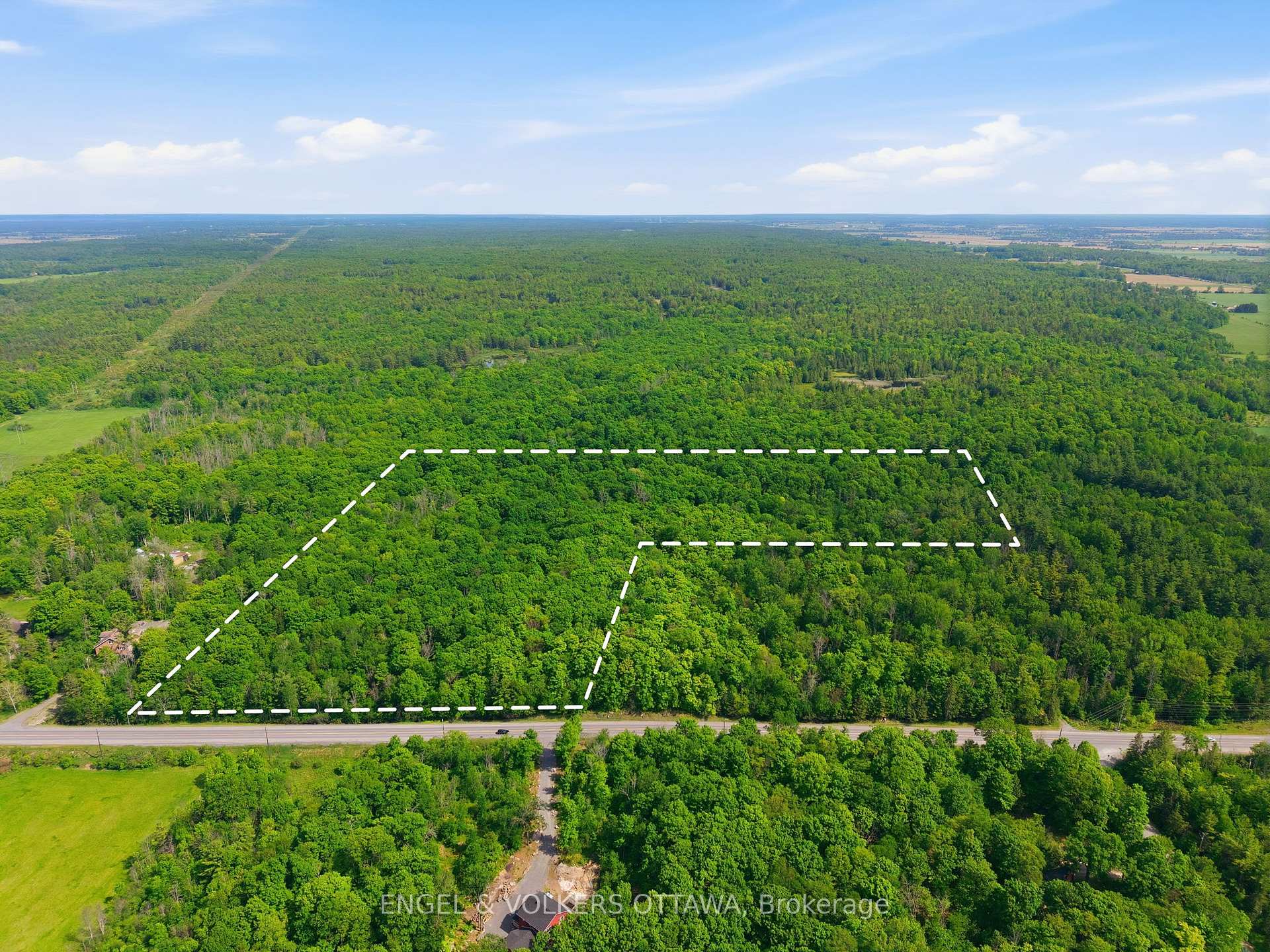 Photo of 00 Kinburn Side Road
