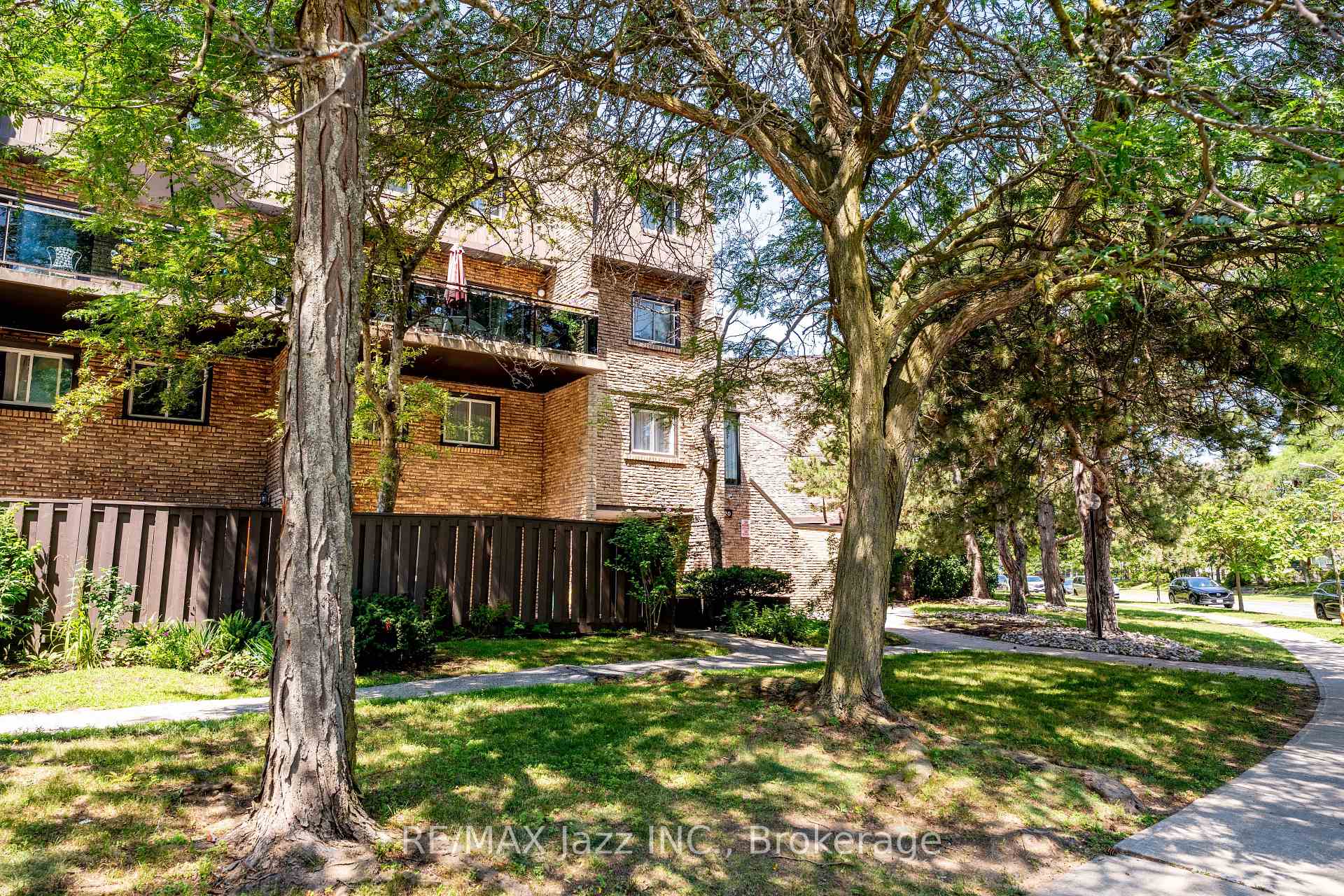 Photo 1 of Unit 38, 120 Ling Road, Scarborough, West Hill — HOMEH