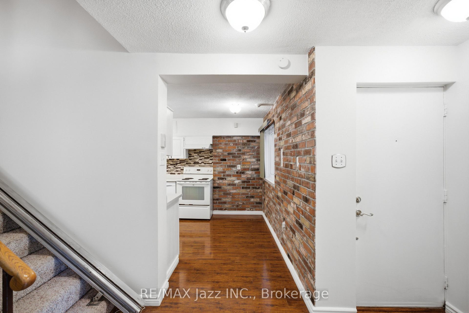 Photo 5 of Unit 38, 120 Ling Road, Scarborough, West Hill — HOMEH