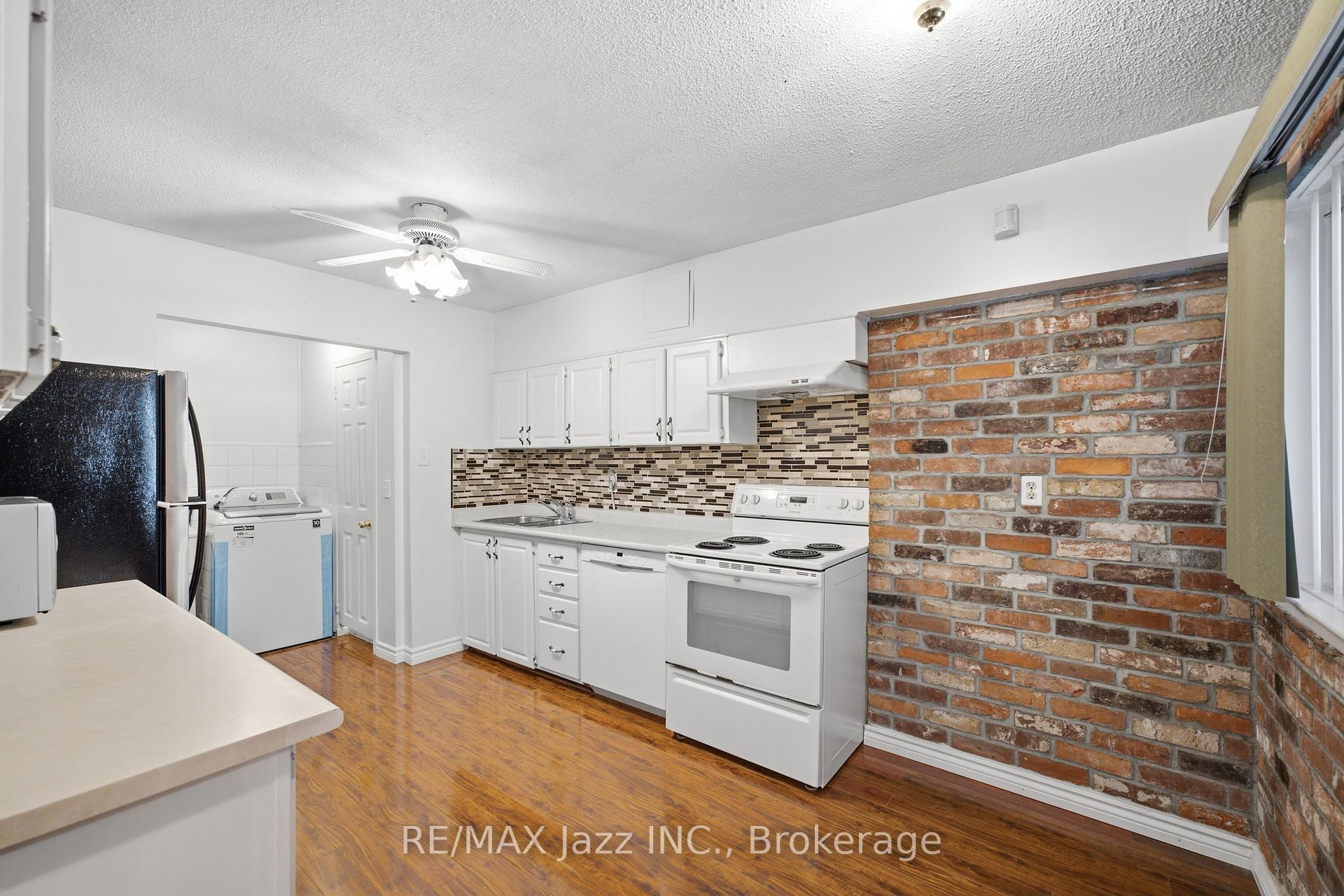 Photo 12 of Unit 38, 120 Ling Road, Scarborough, West Hill — HOMEH