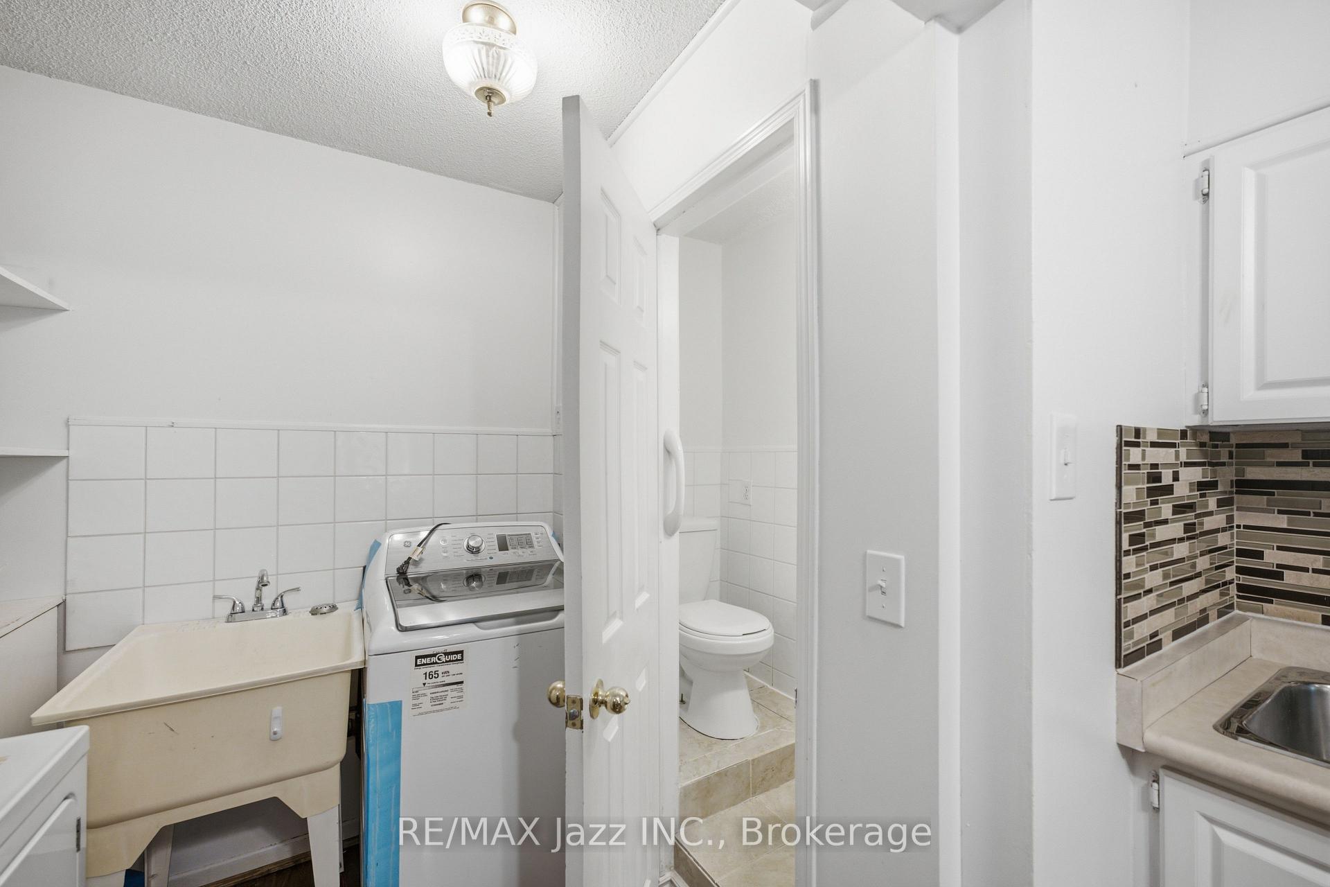 Photo 13 of Unit 38, 120 Ling Road, Scarborough, West Hill — HOMEH