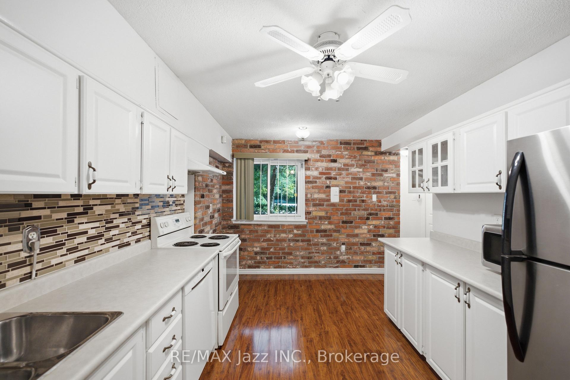 Photo 14 of Unit 38, 120 Ling Road, Scarborough, West Hill — HOMEH