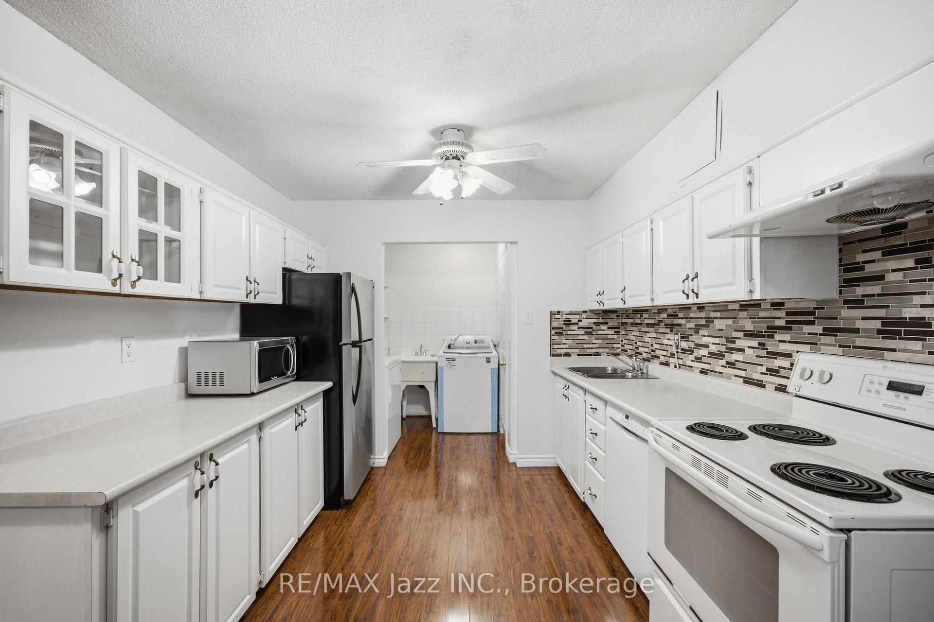 Photo 16 of Unit 38, 120 Ling Road, Scarborough, West Hill — HOMEH