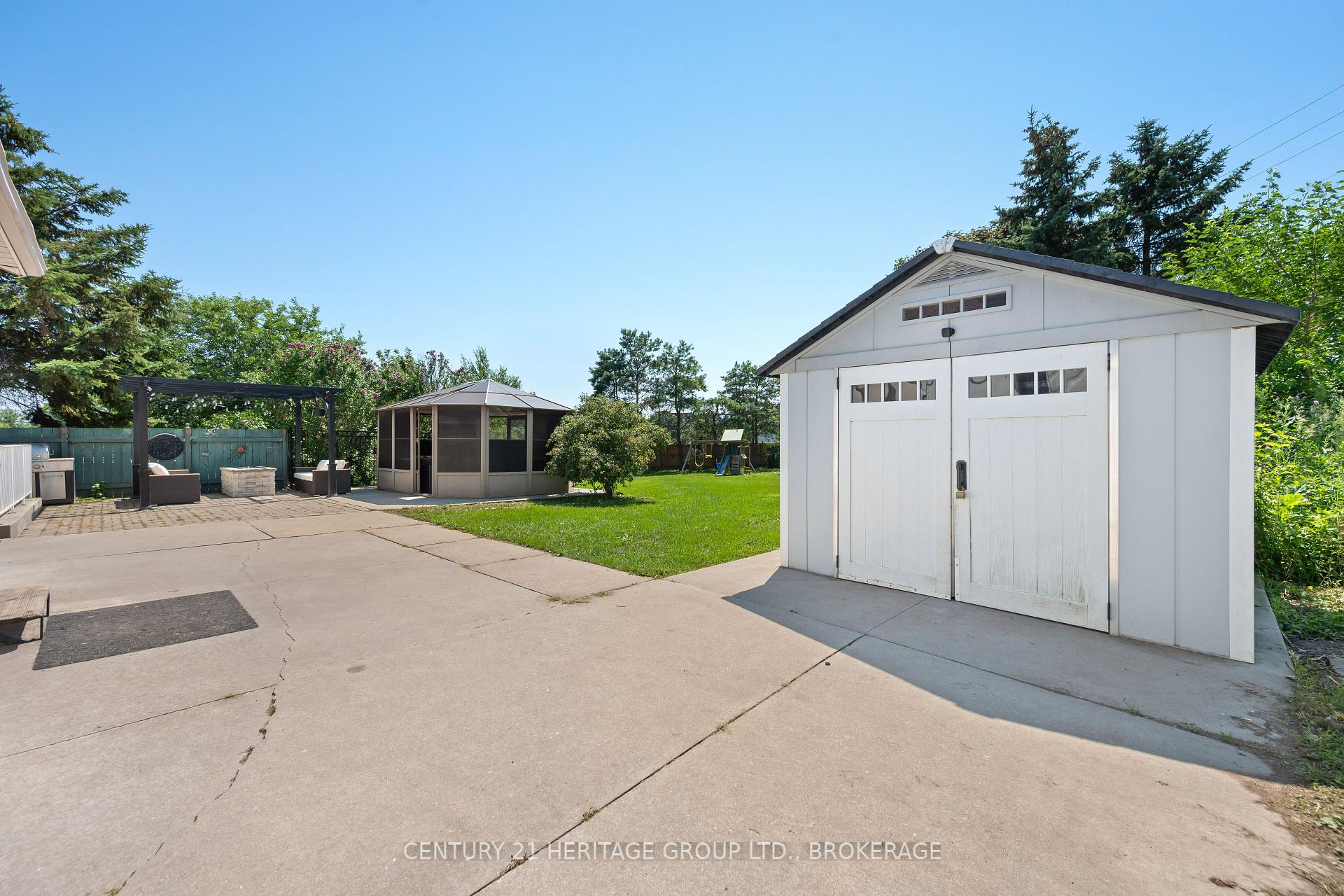Photo 8 of 18 Keates Place, Kingston, Rideau — HOMEH