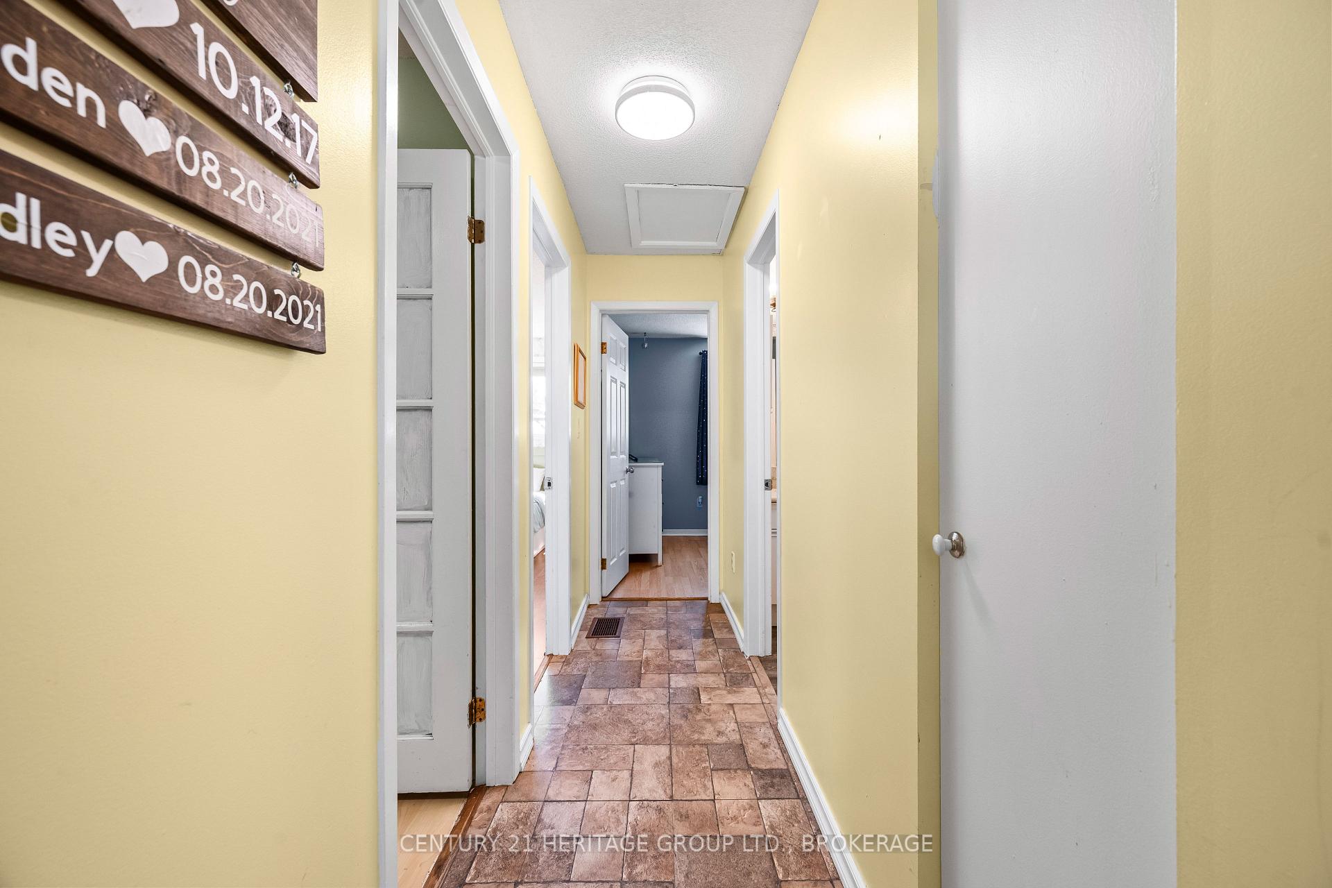 Photo 20 of 18 Keates Place, Kingston, Rideau — HOMEH