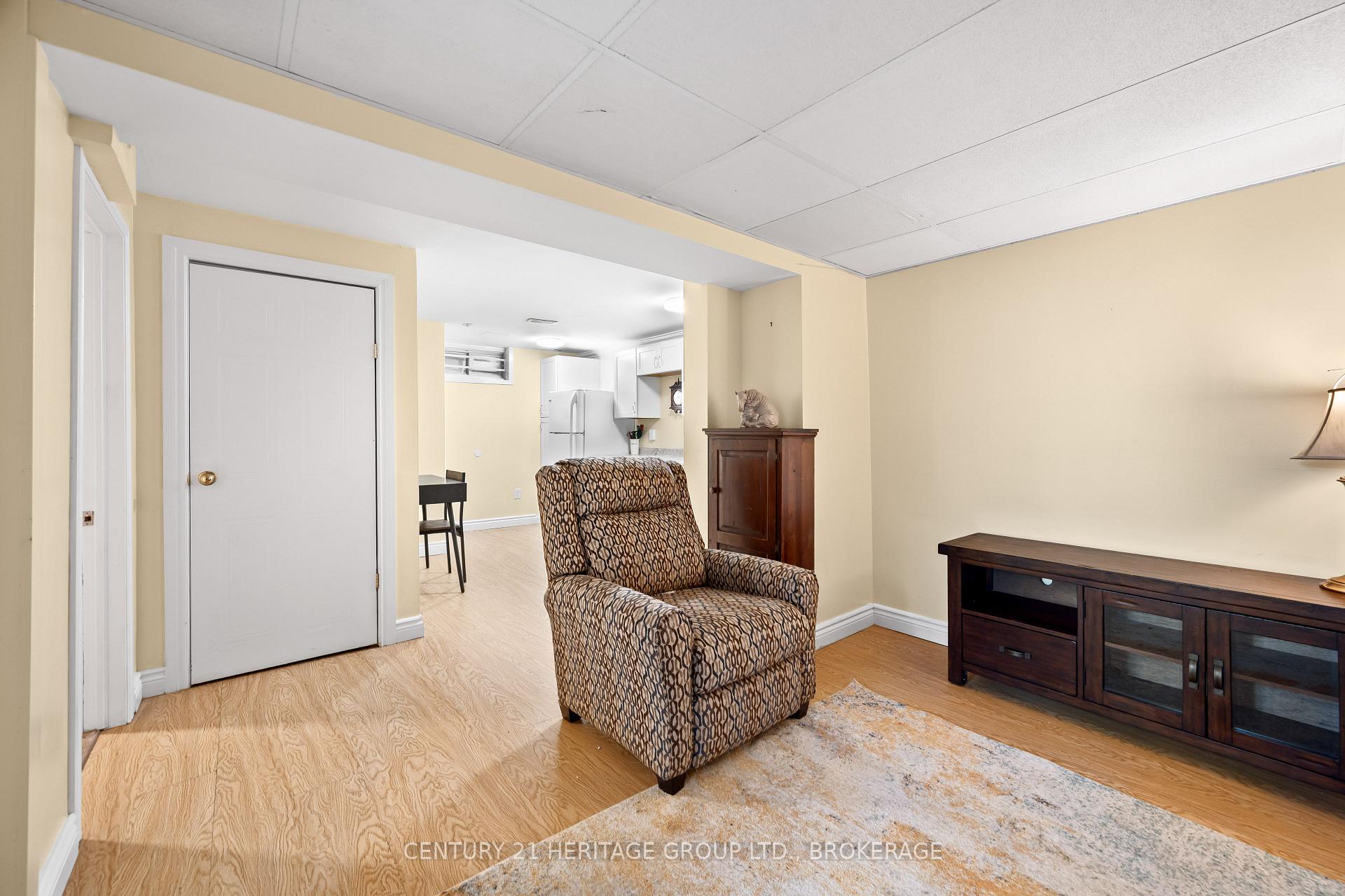Photo 31 of 18 Keates Place, Kingston, Rideau — HOMEH