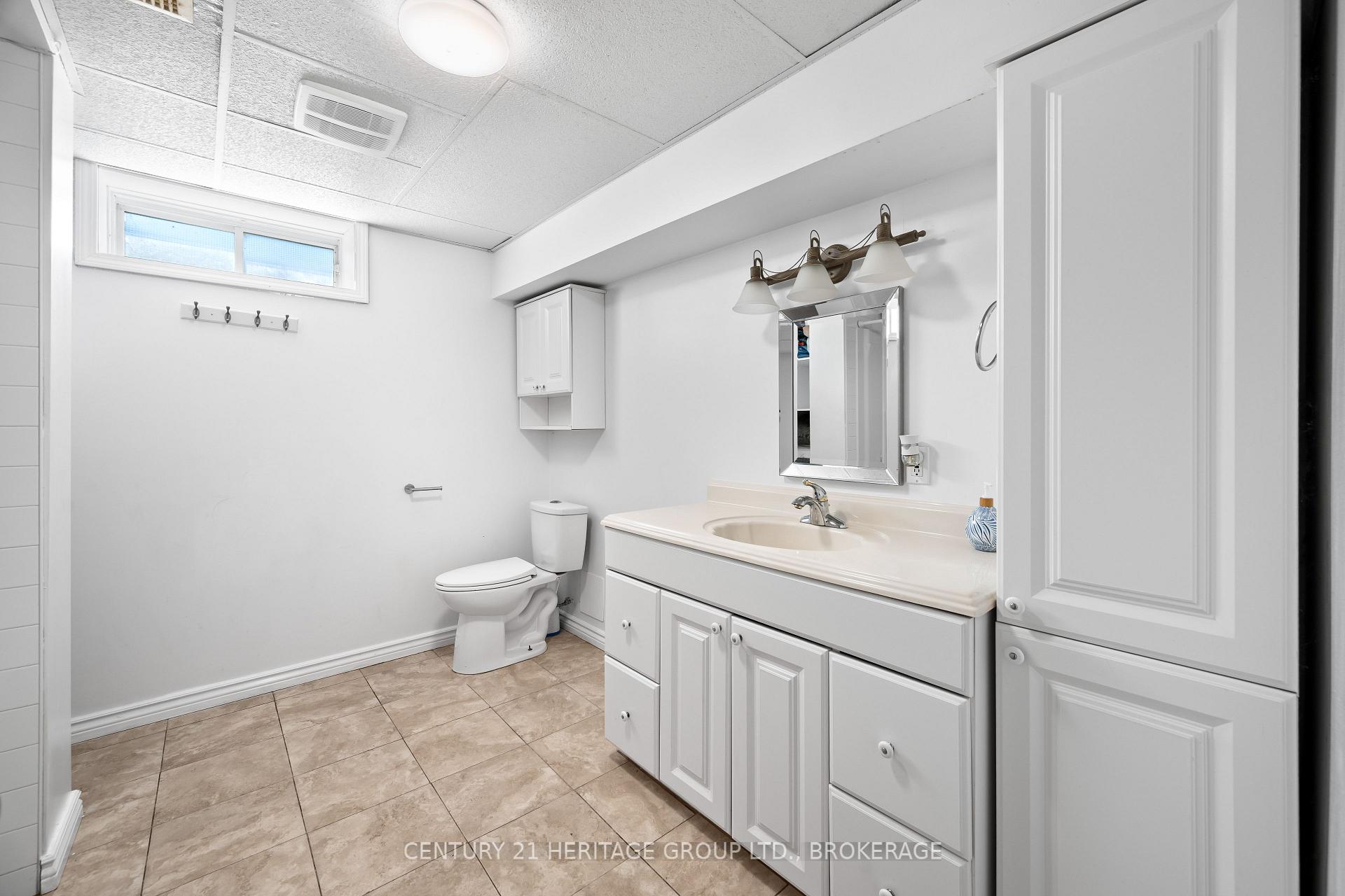 Photo 32 of 18 Keates Place, Kingston, Rideau — HOMEH