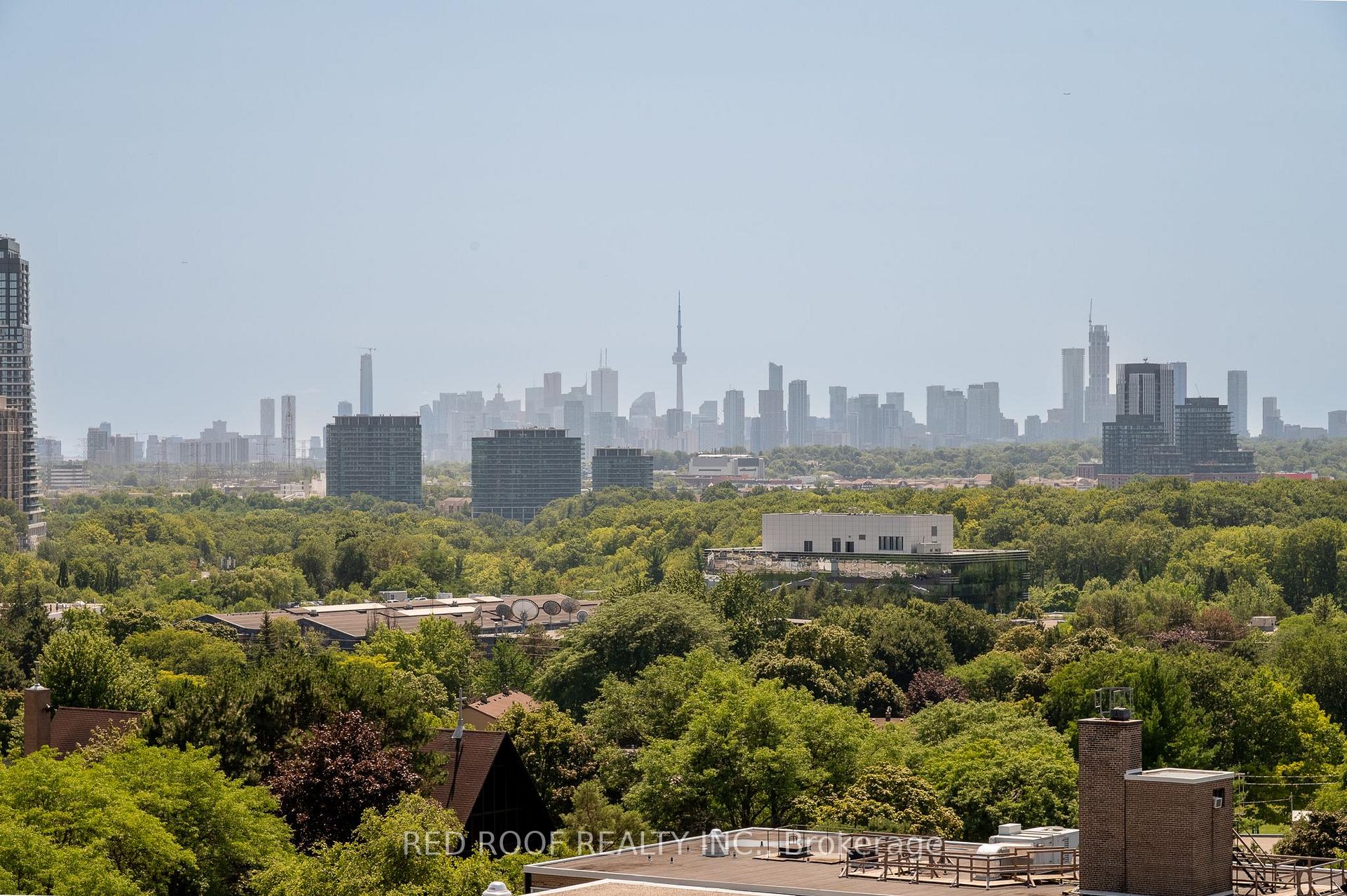 Front of Unit 1022, 99 The Donway Way W